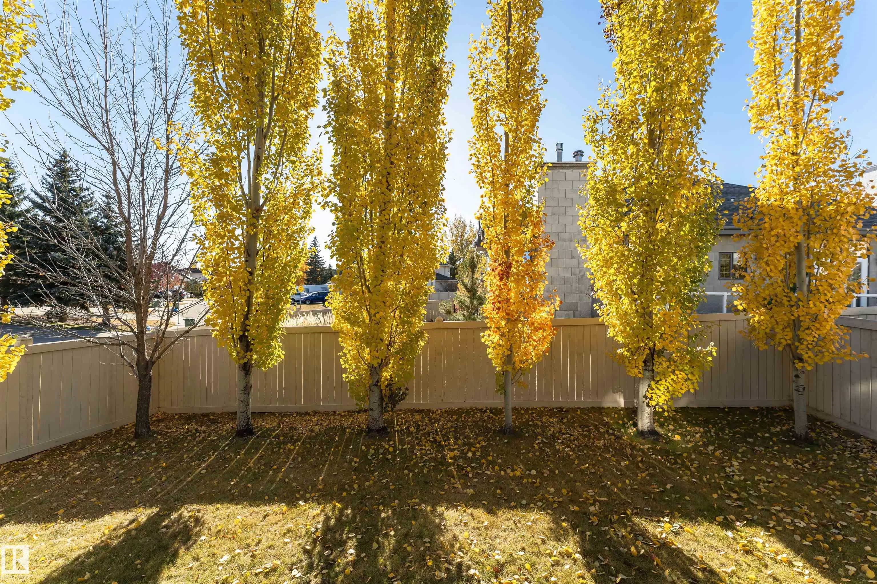 1017 LEGER Boulevard