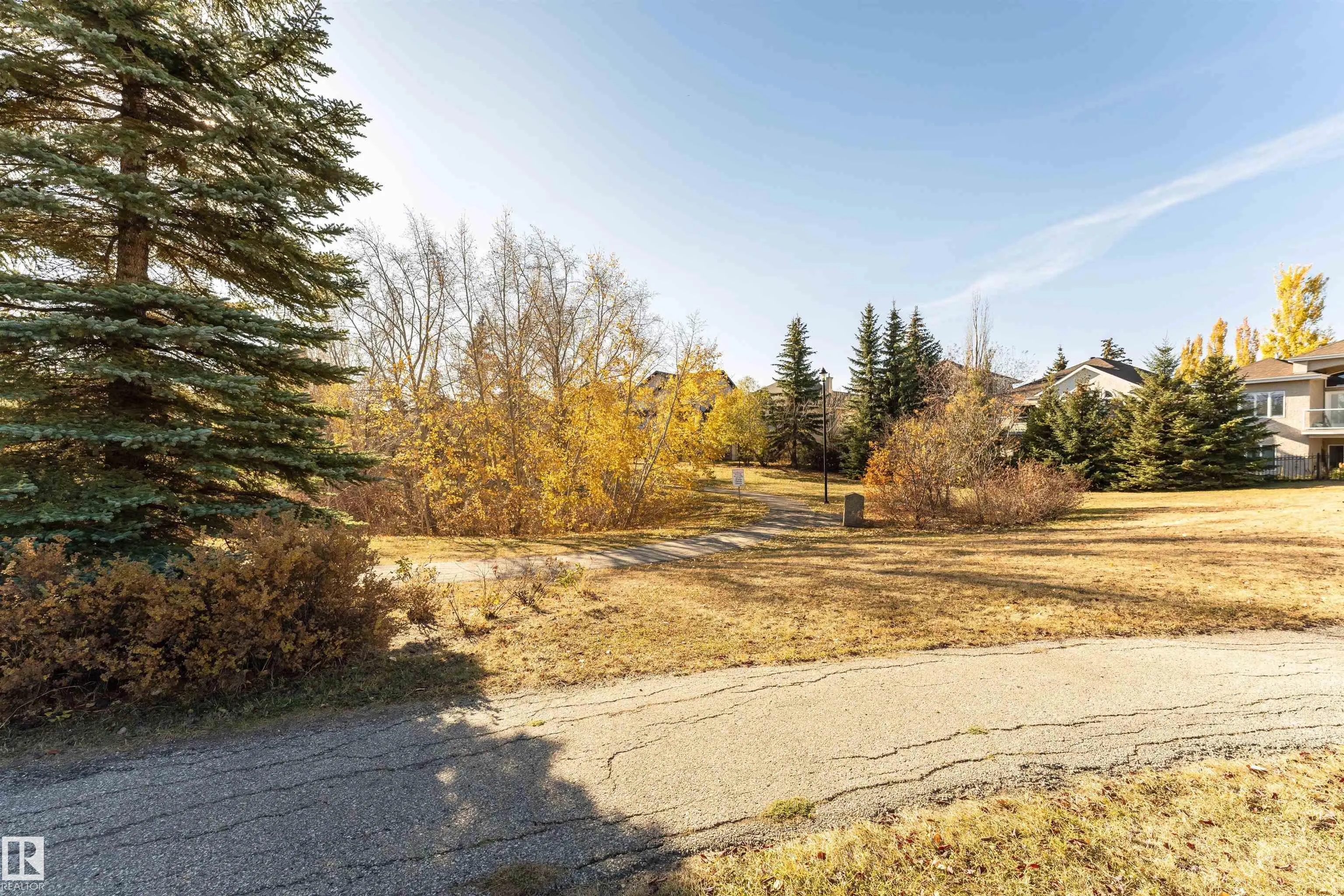 1017 LEGER Boulevard