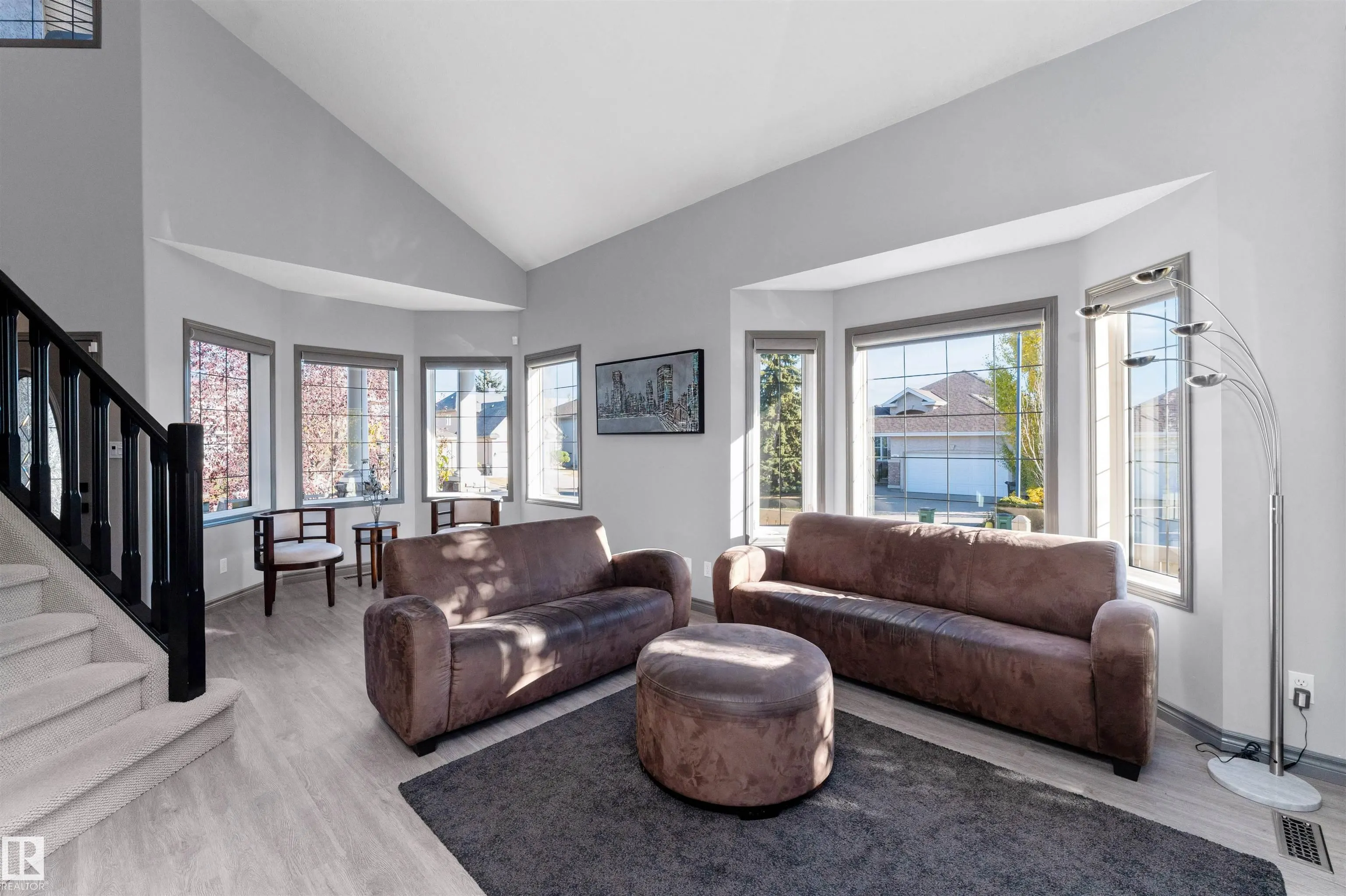 1017 LEGER Boulevard