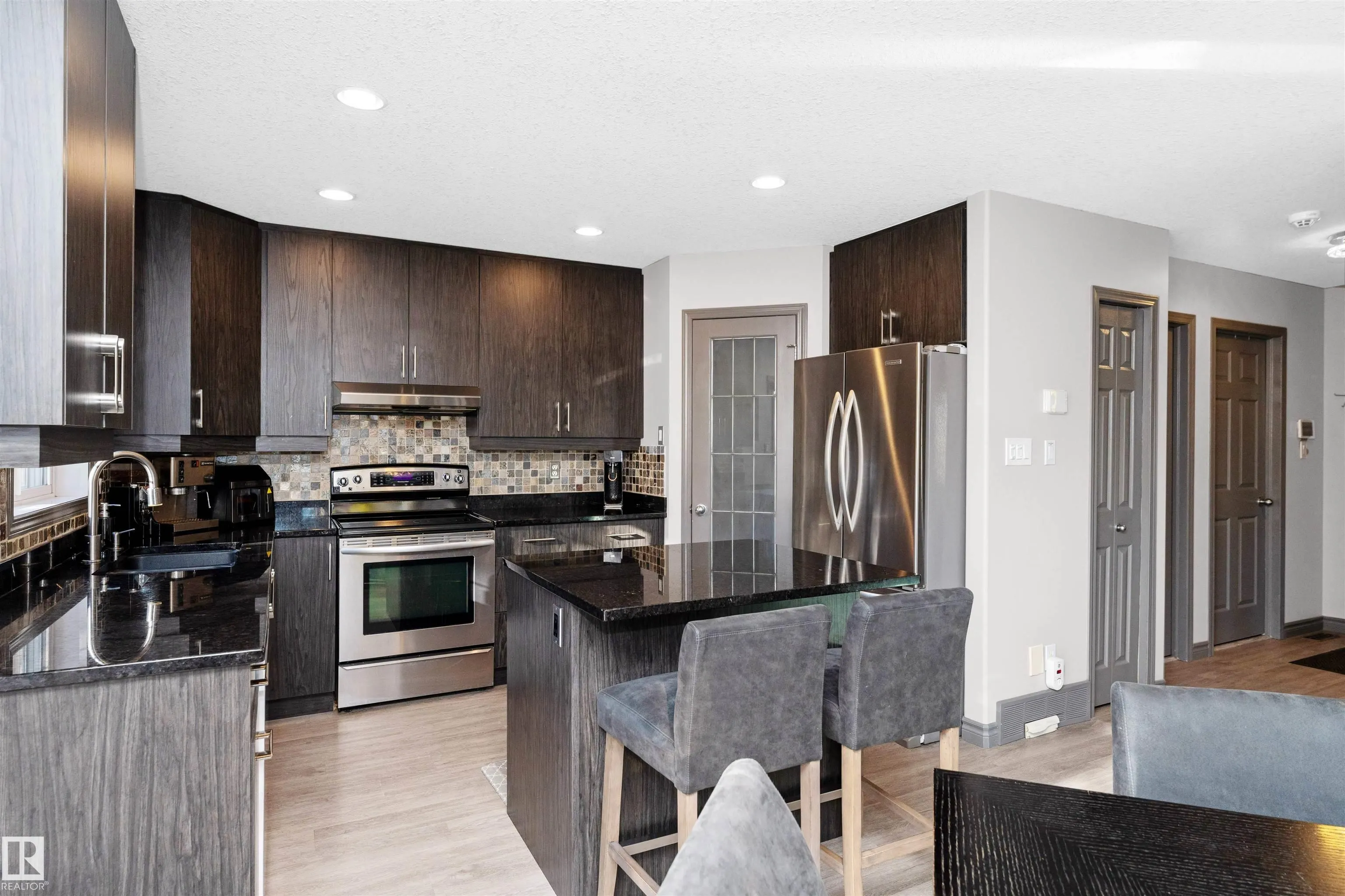 1017 LEGER Boulevard