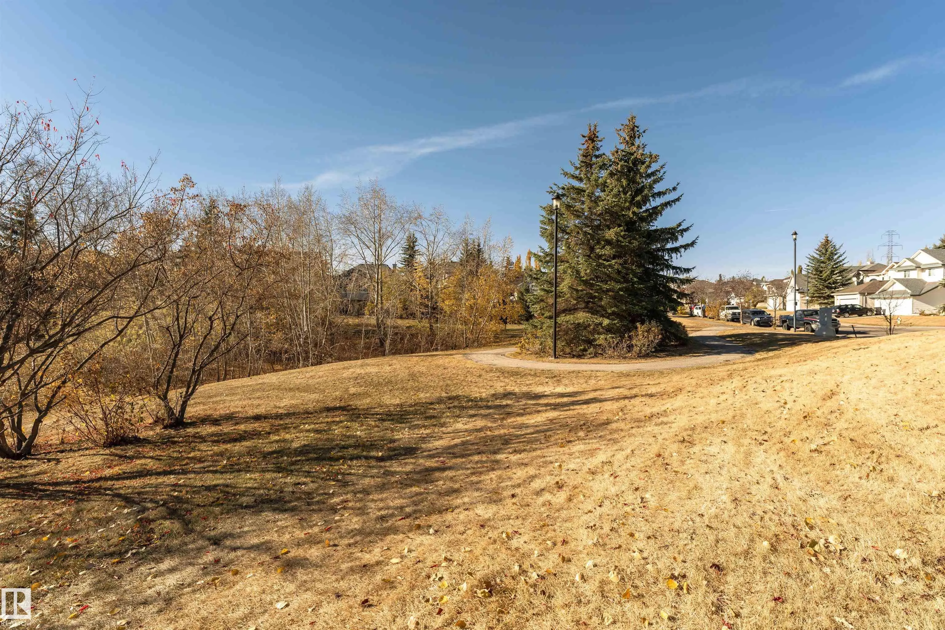 1017 LEGER Boulevard