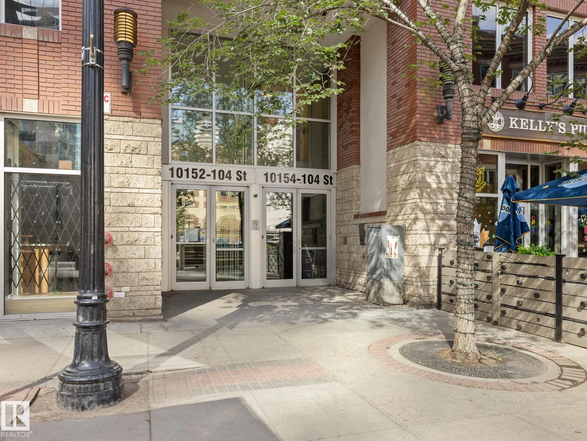 10152 104 Street