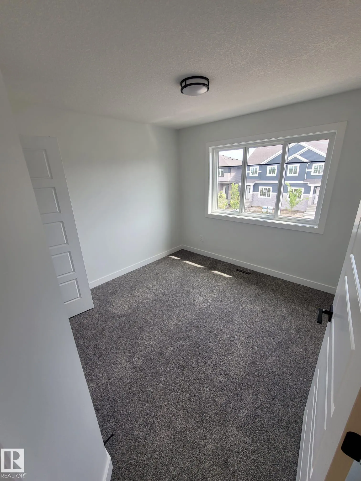 9802 107 Morinville Avenue