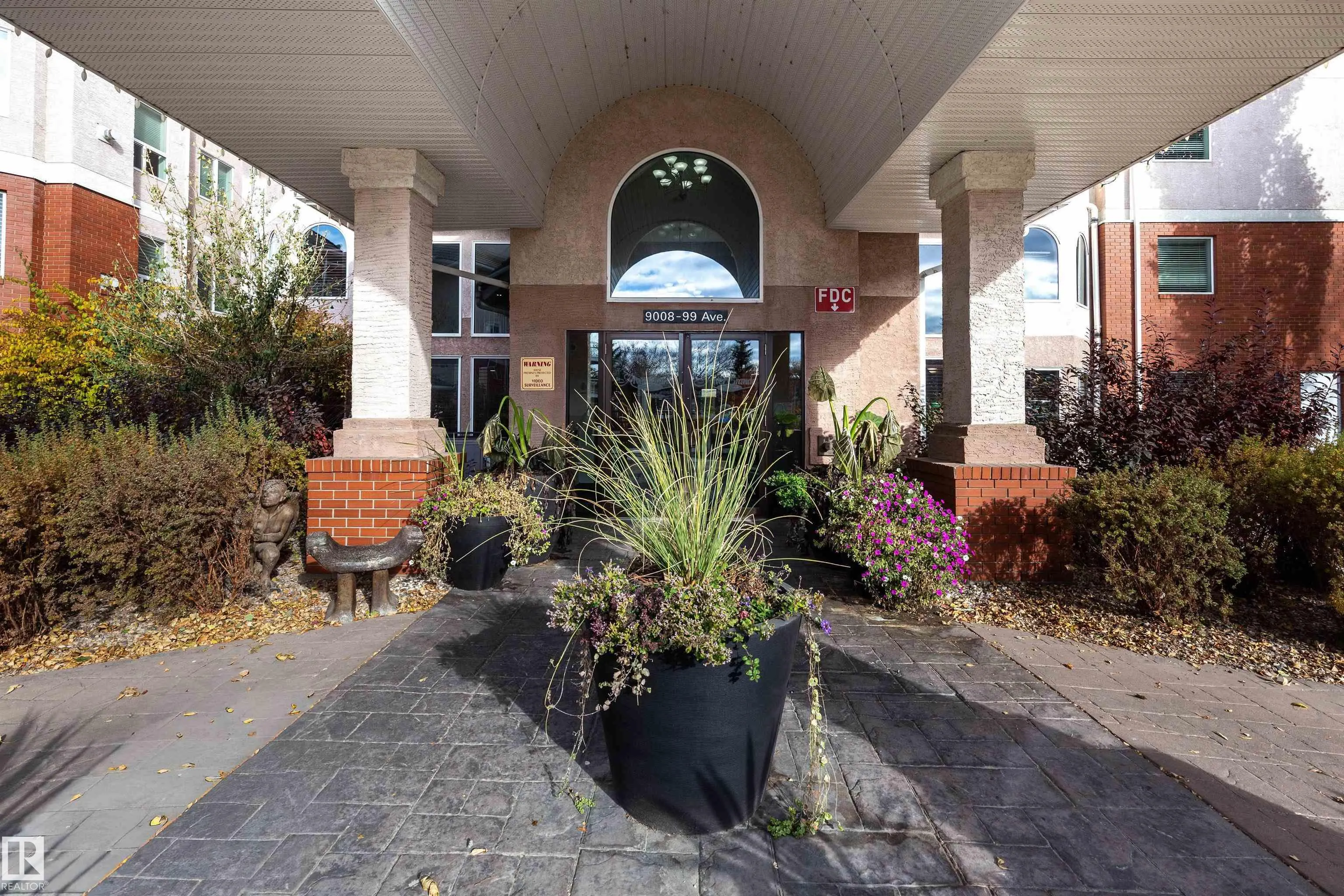 9008 99 Avenue