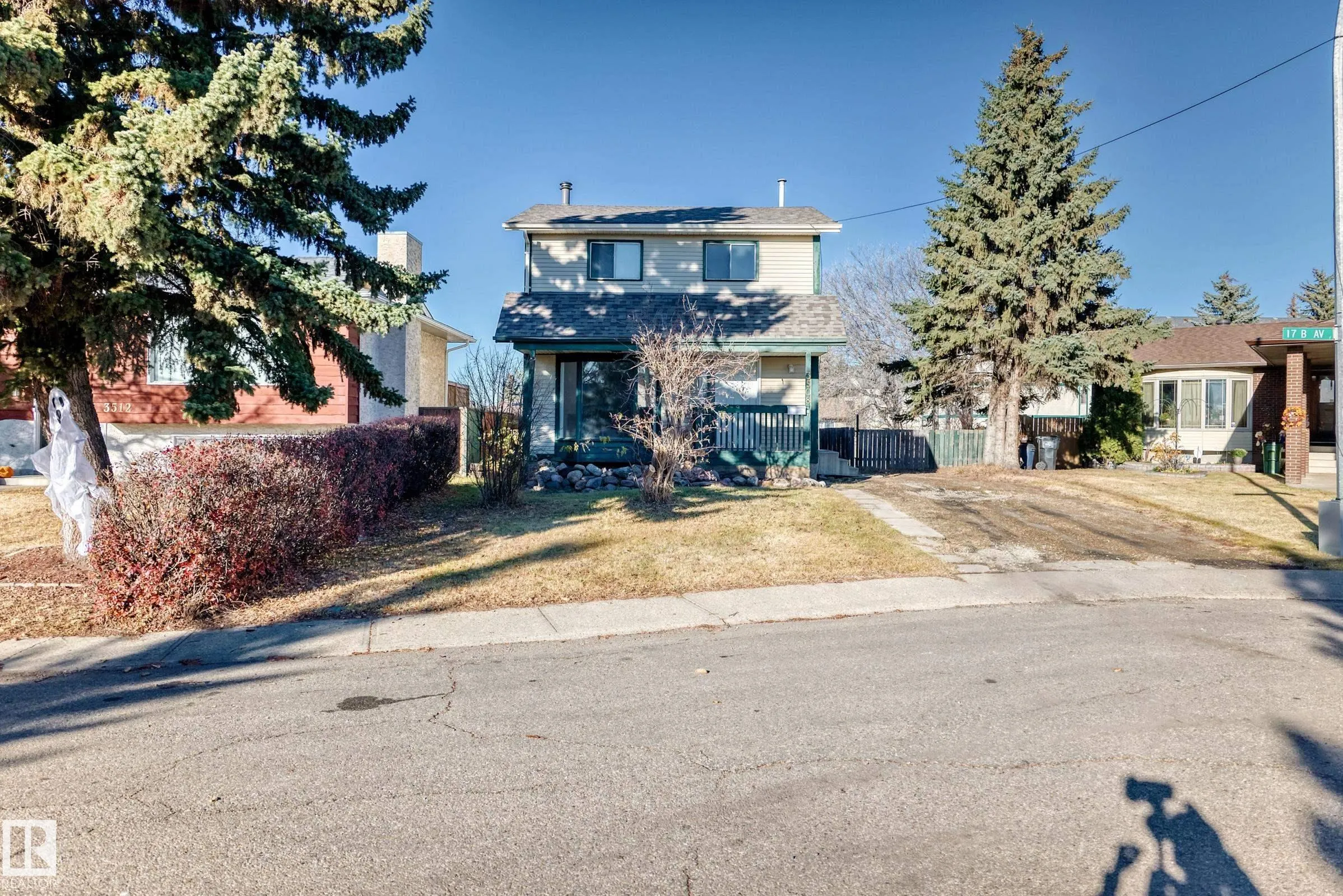 3508 17B Avenue