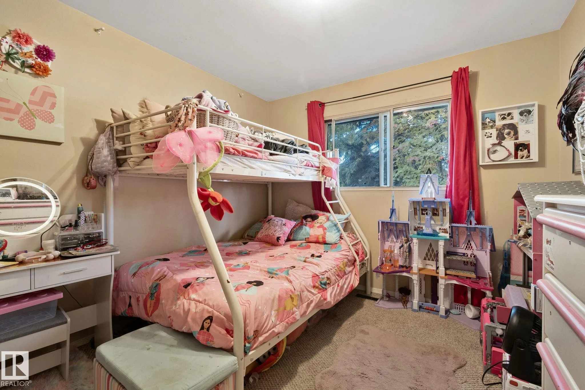 367 EVERGREEN Street