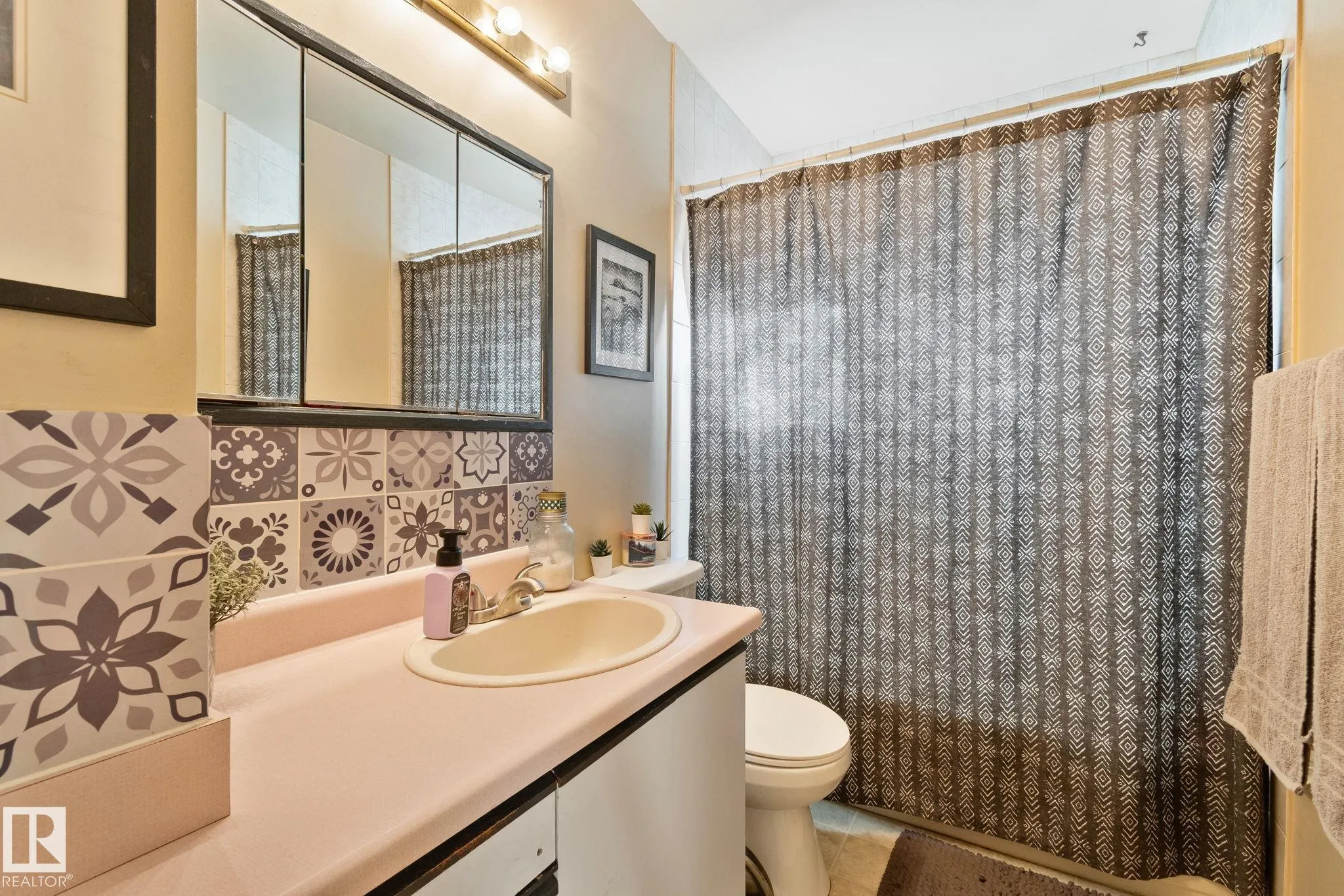 367 EVERGREEN Street