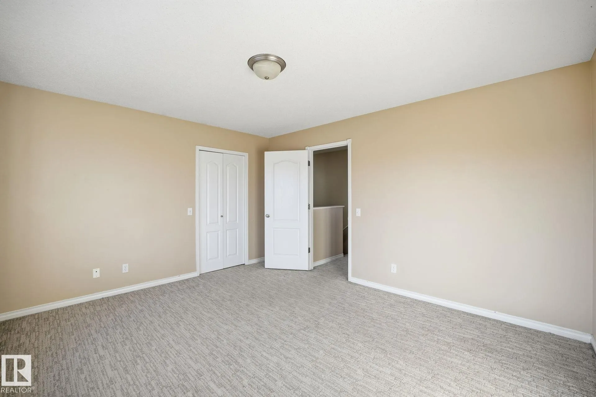 40 BIRCHGLEN Crescent