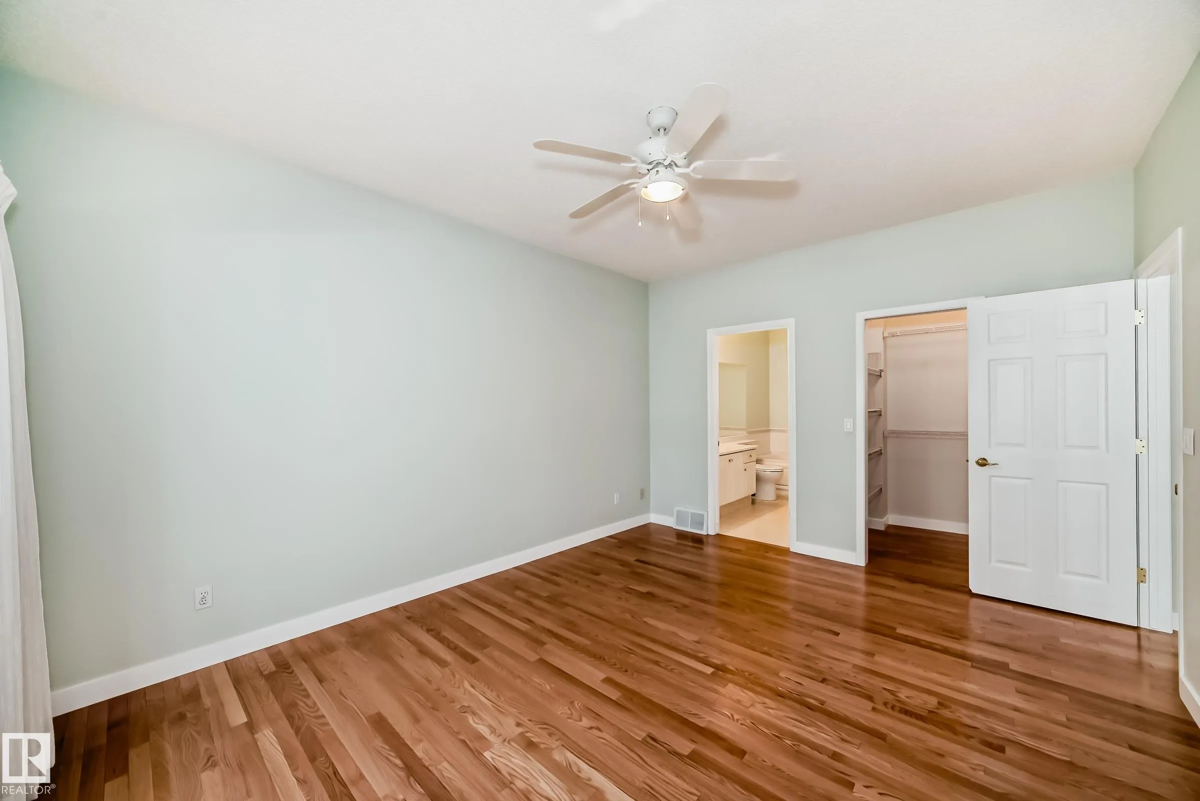 130 RABBIT HILL Court