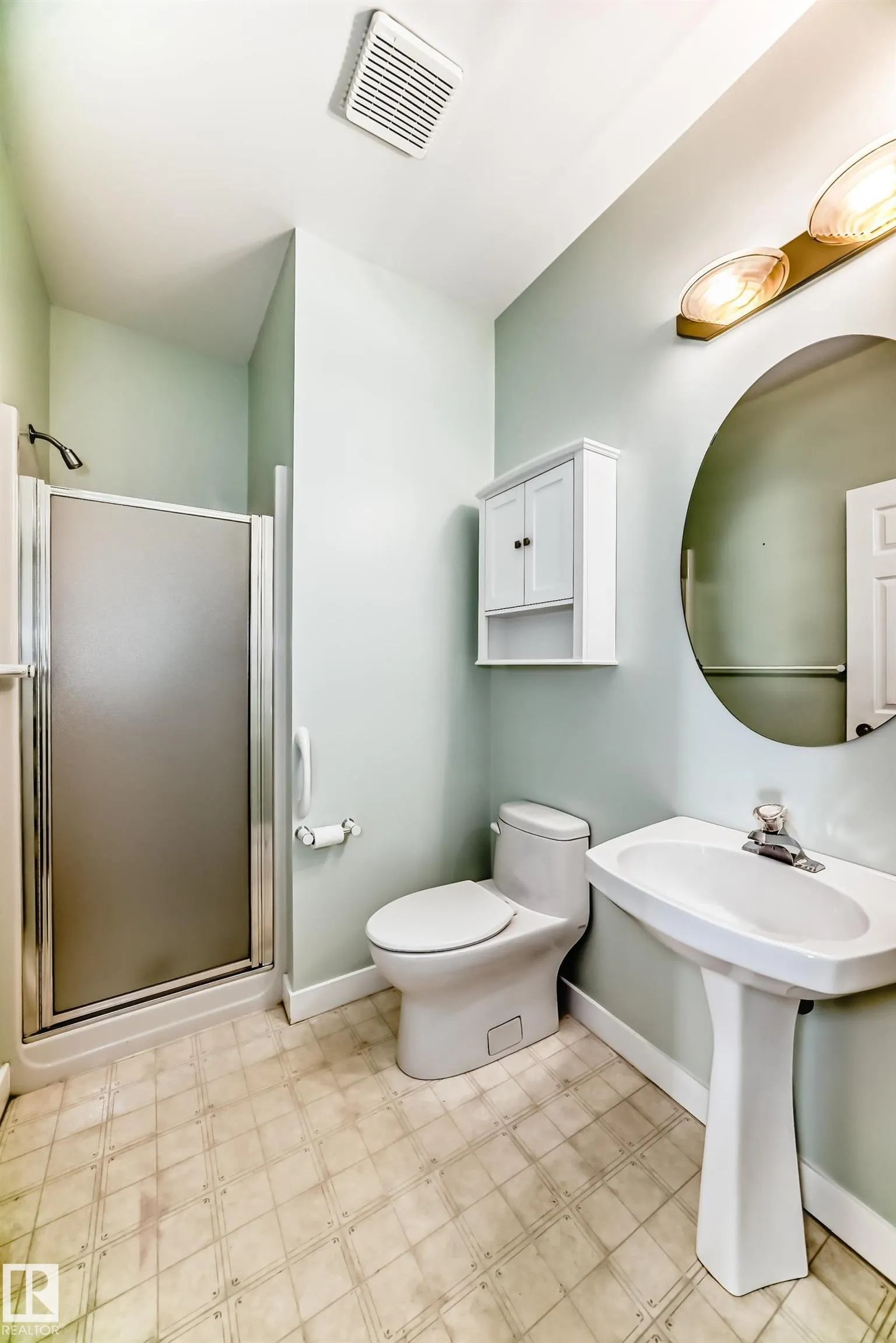 130 RABBIT HILL Court