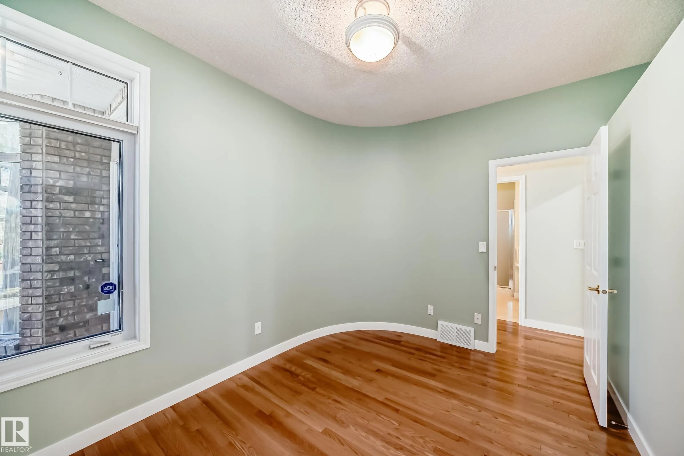 130 RABBIT HILL Court