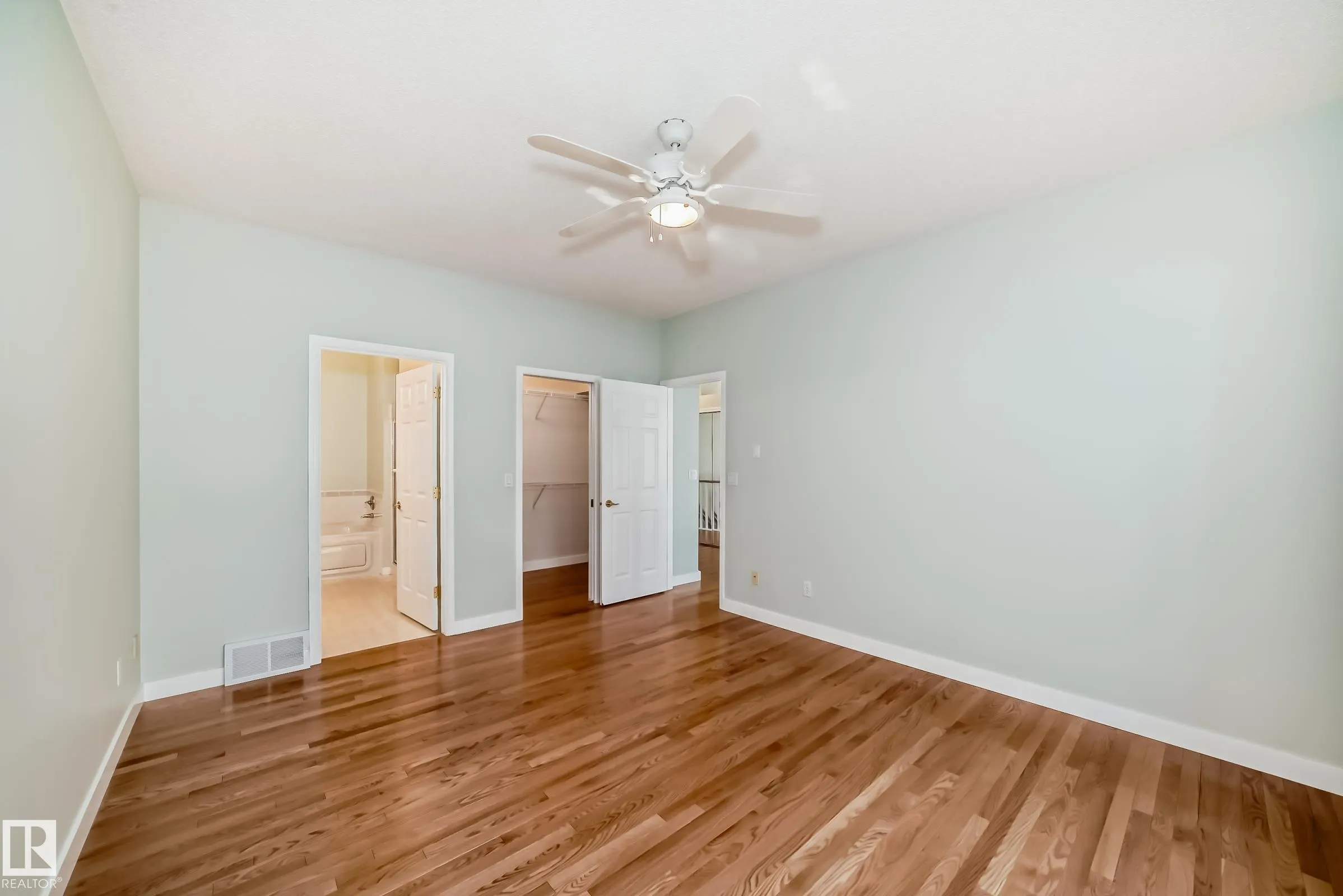 130 RABBIT HILL Court