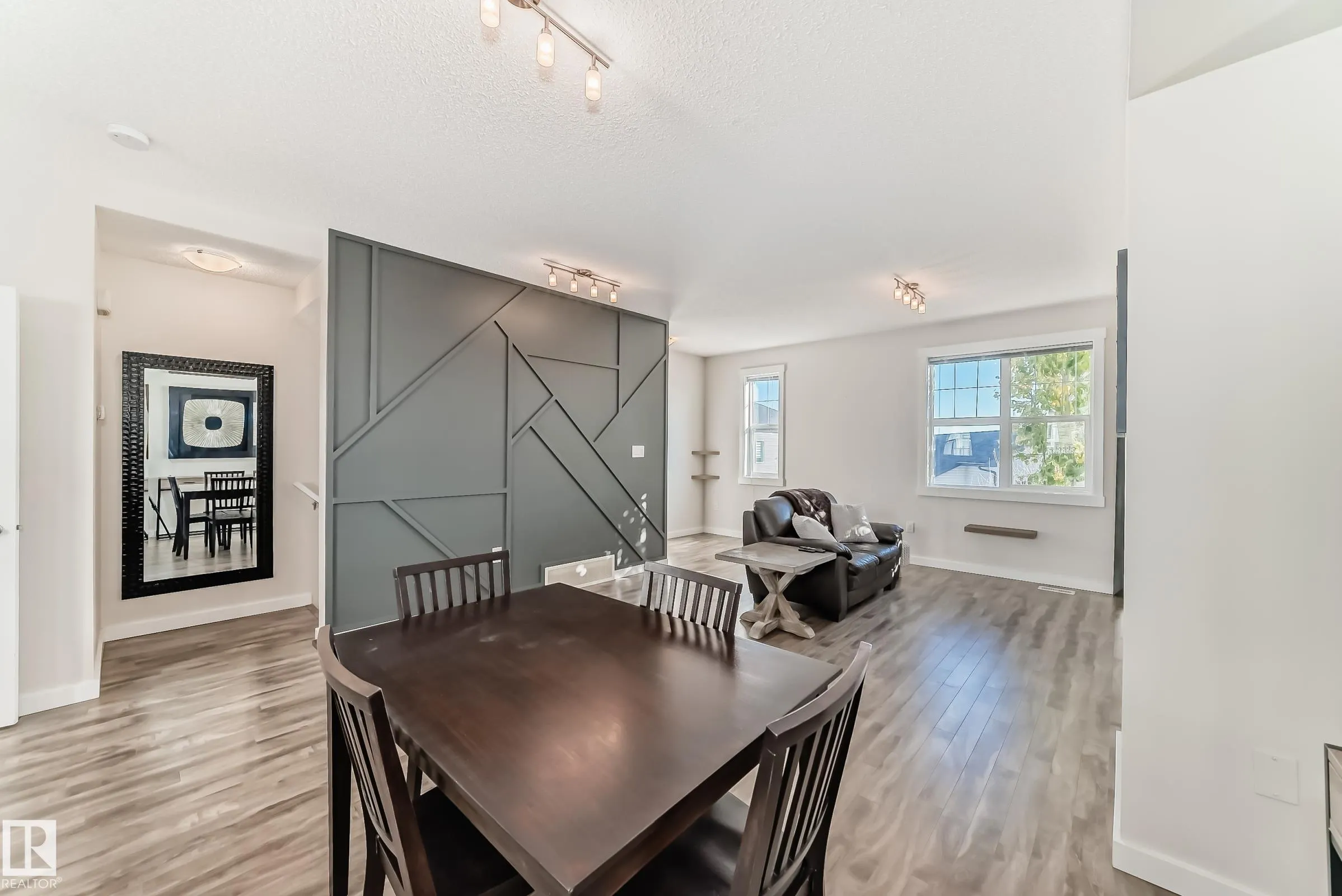 903 Crystallina Nera Way