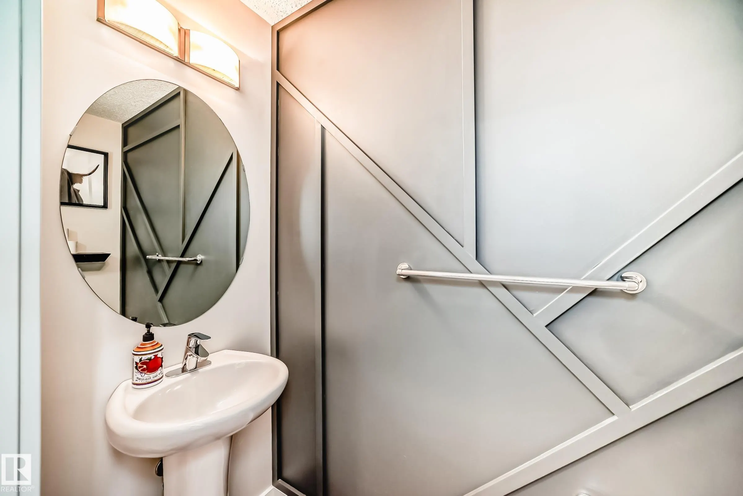 903 Crystallina Nera Way