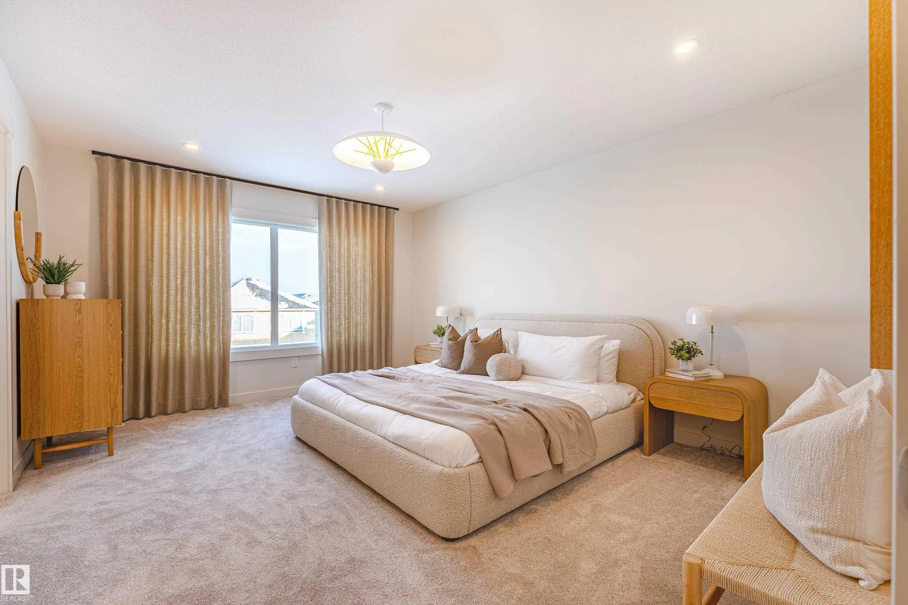 4458 KINSELLA GREEN Green