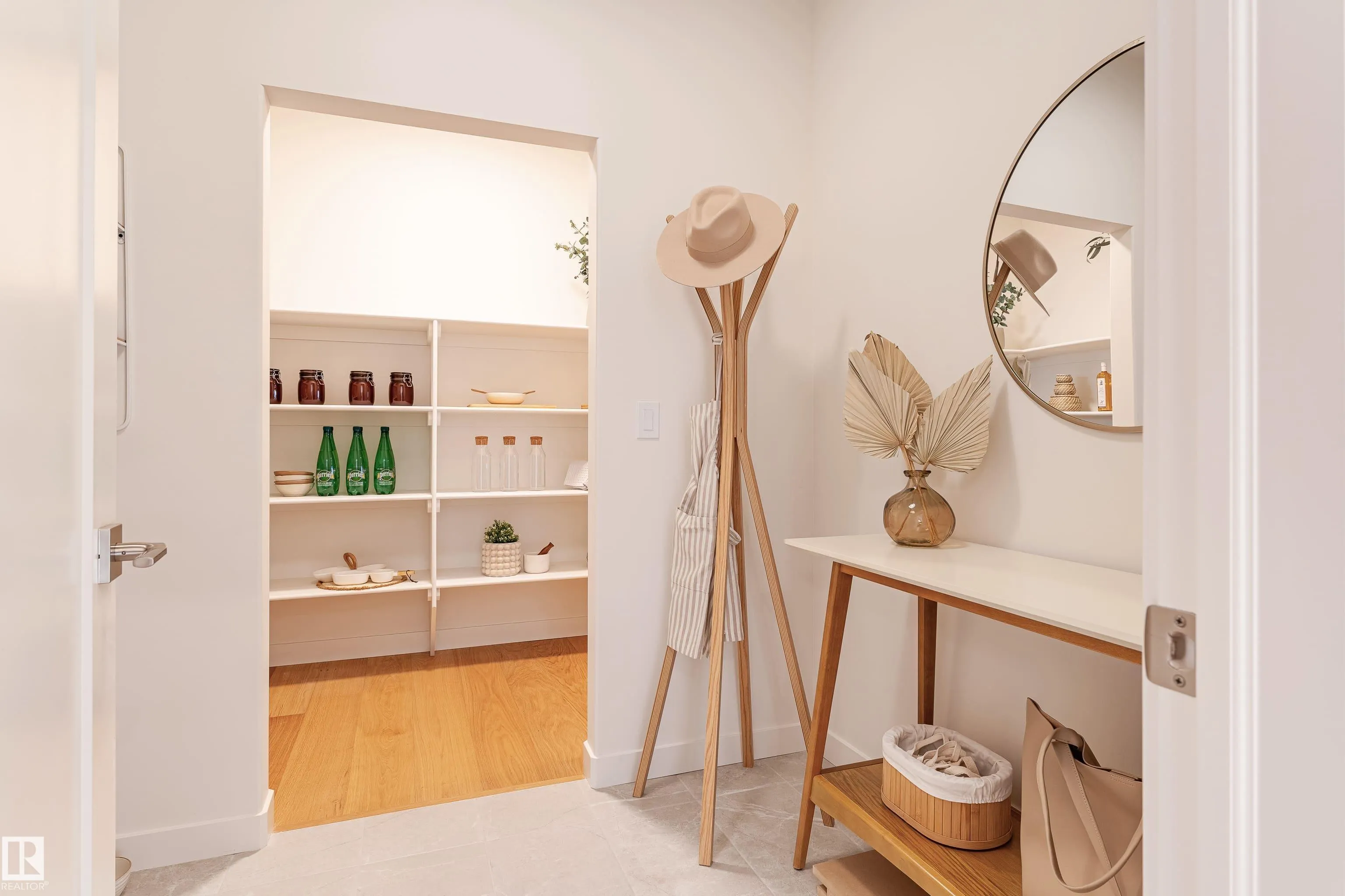 4458 KINSELLA GREEN Green