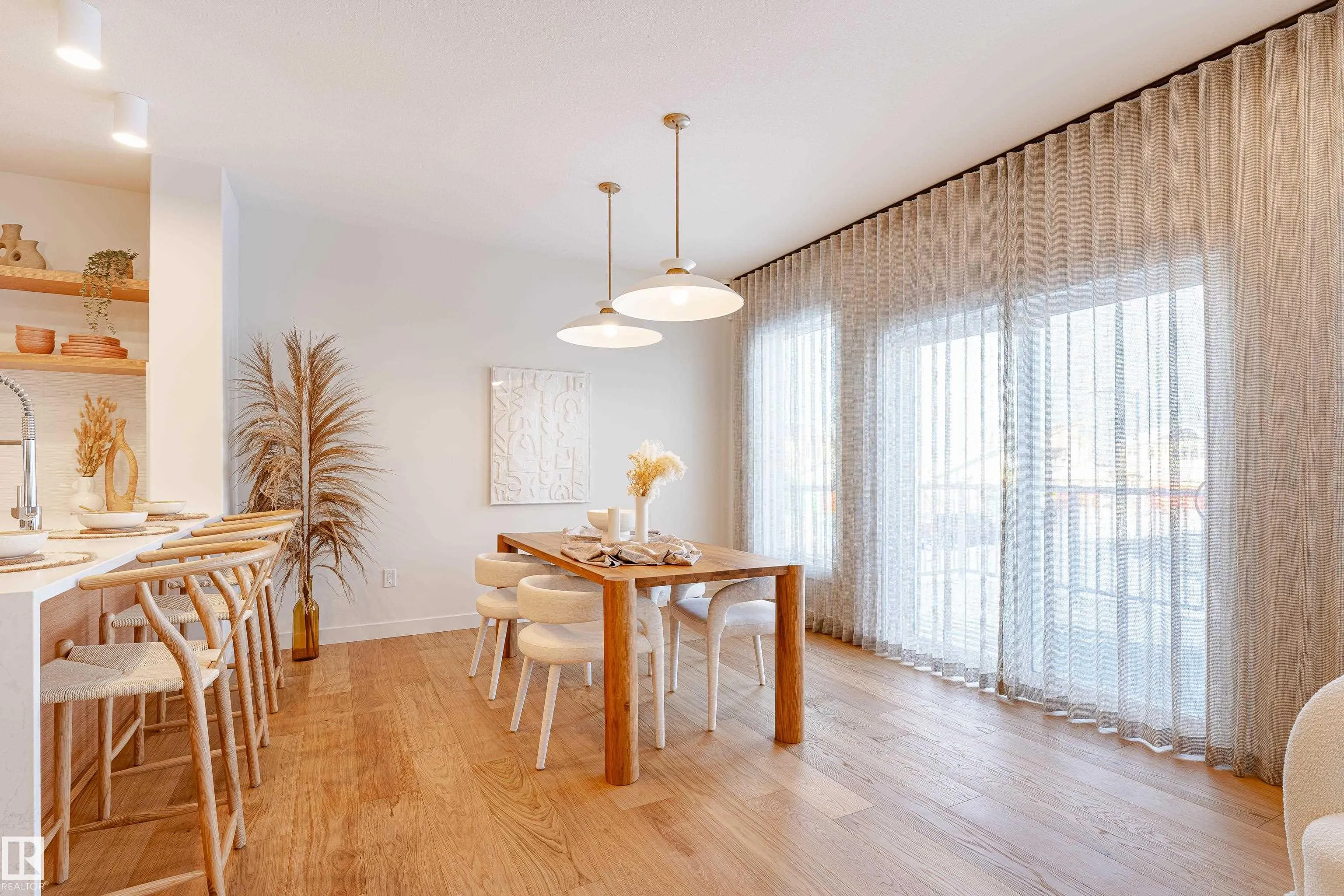 4458 KINSELLA GREEN Green