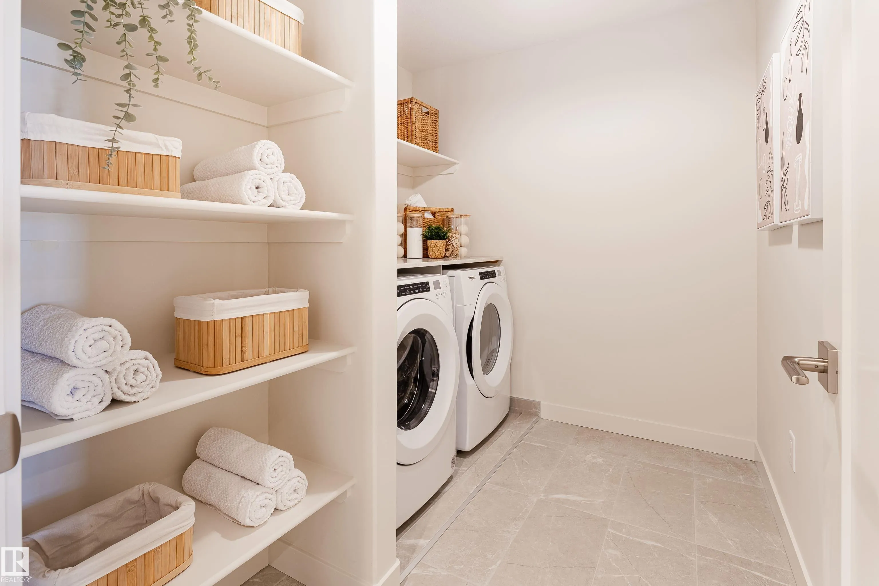 4458 KINSELLA GREEN Green