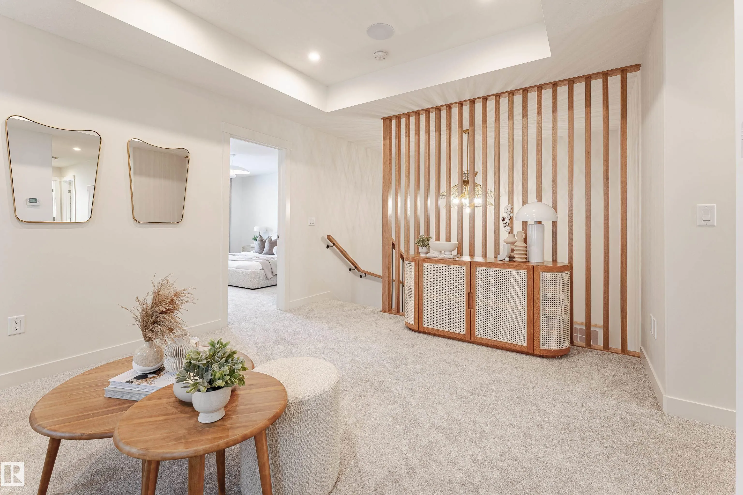 4458 KINSELLA GREEN Green