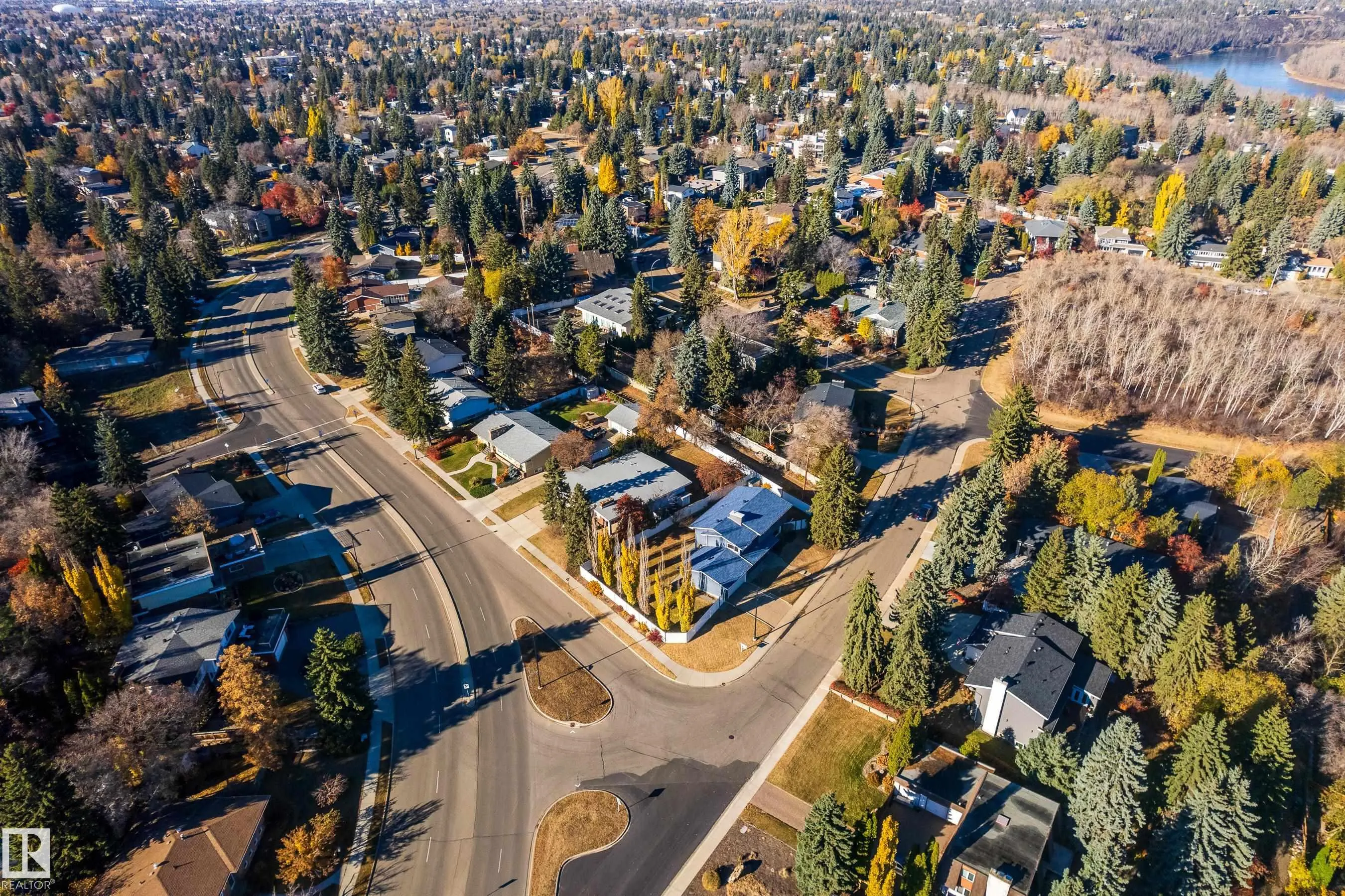 98 VALLEYVIEW Crescent