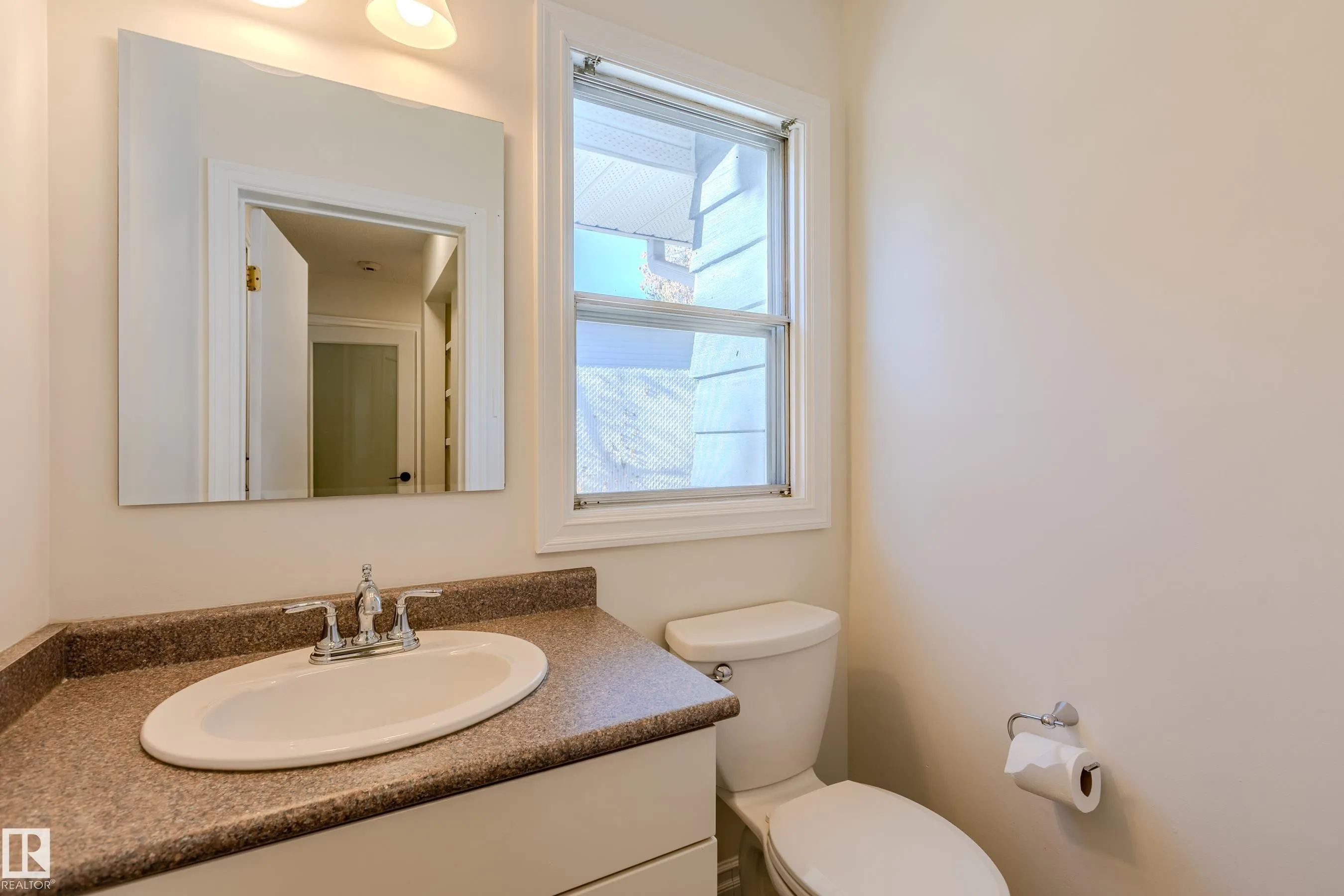 98 VALLEYVIEW Crescent