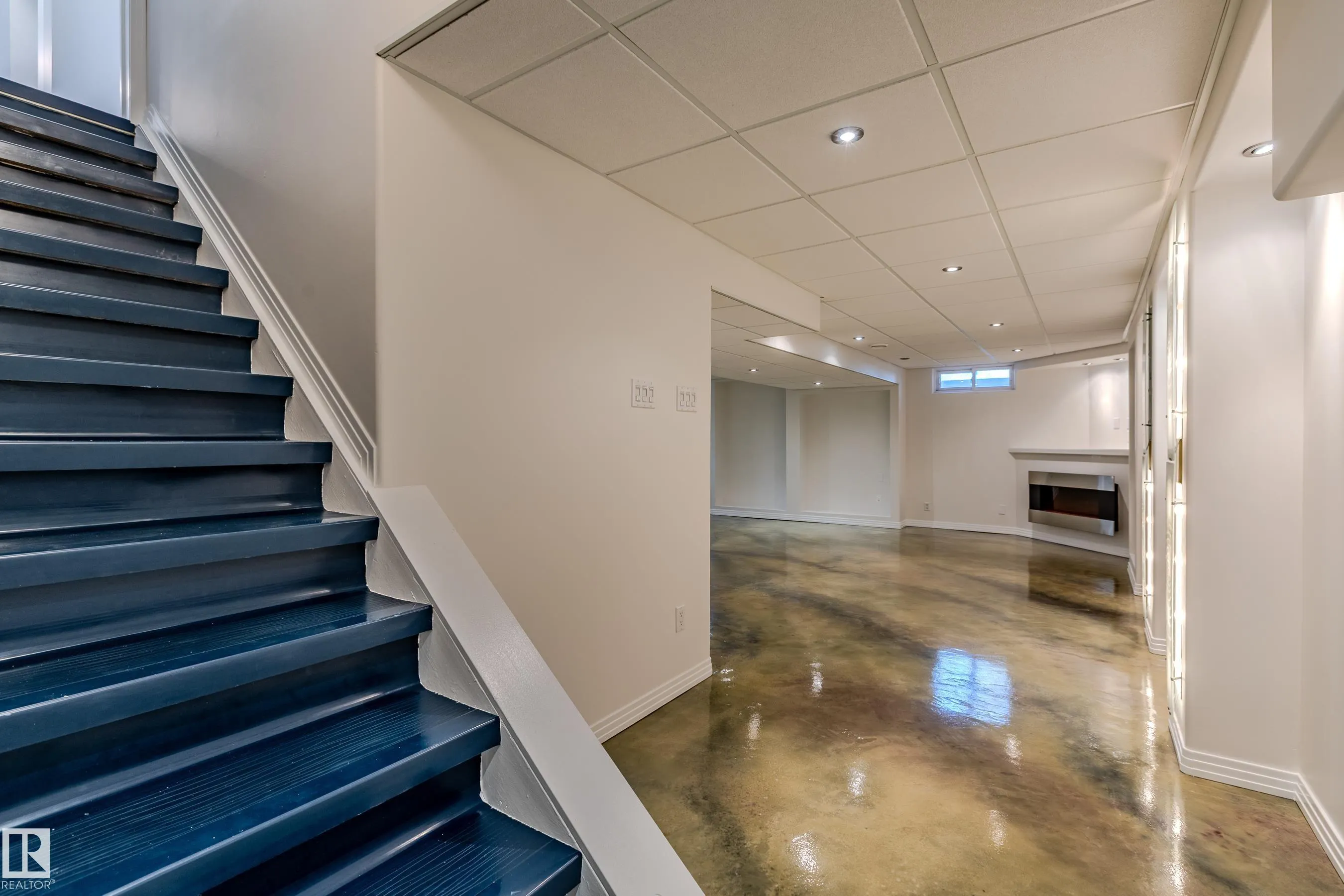 98 VALLEYVIEW Crescent