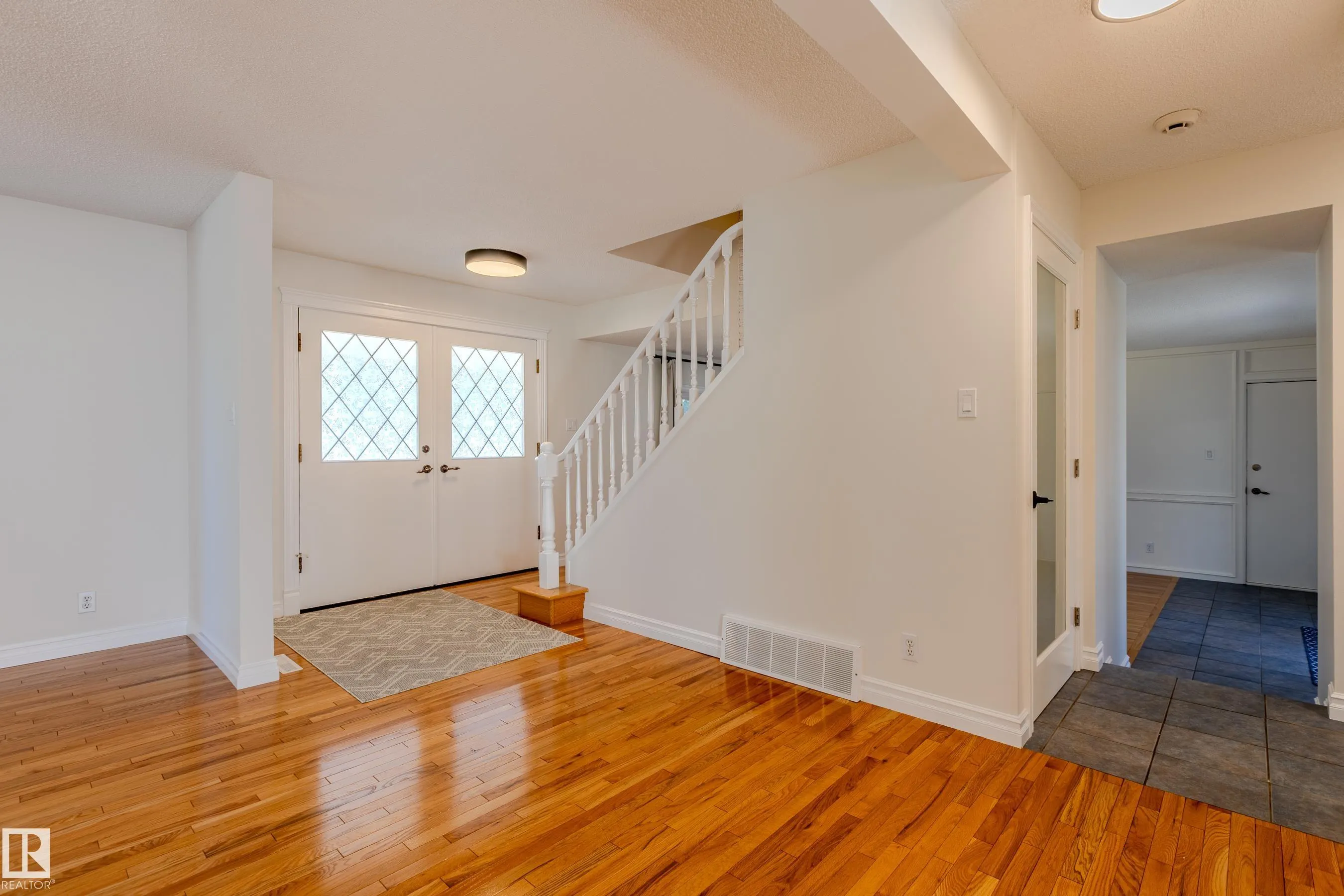 98 VALLEYVIEW Crescent