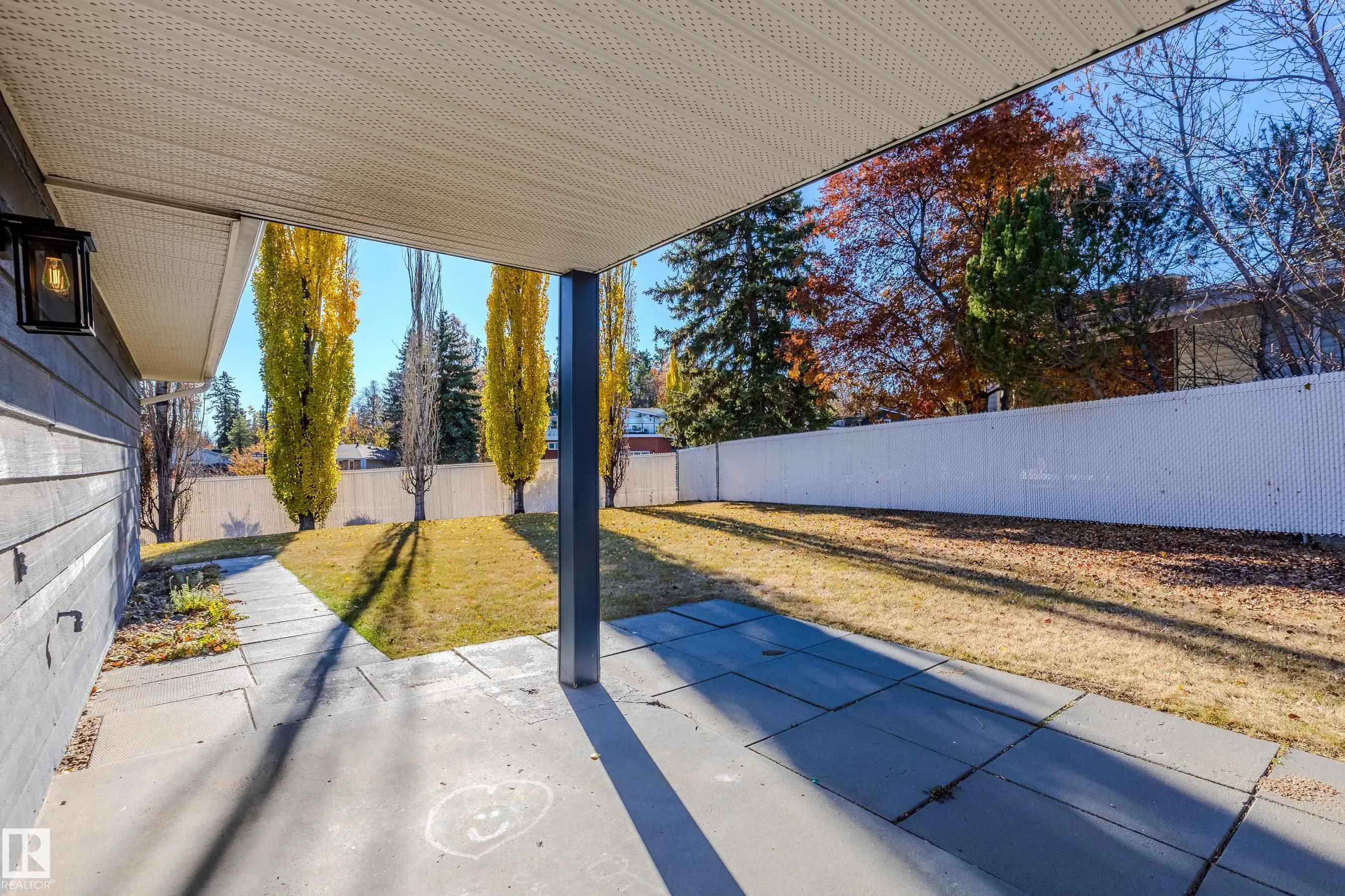 98 VALLEYVIEW Crescent