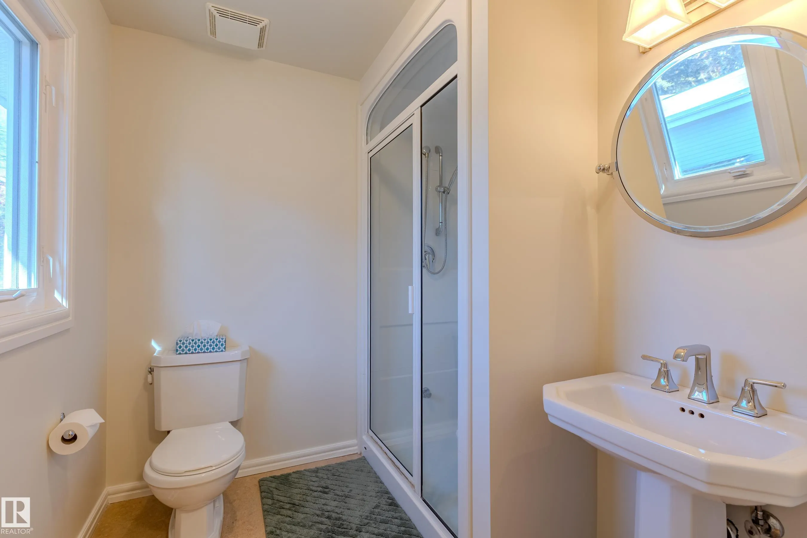 98 VALLEYVIEW Crescent