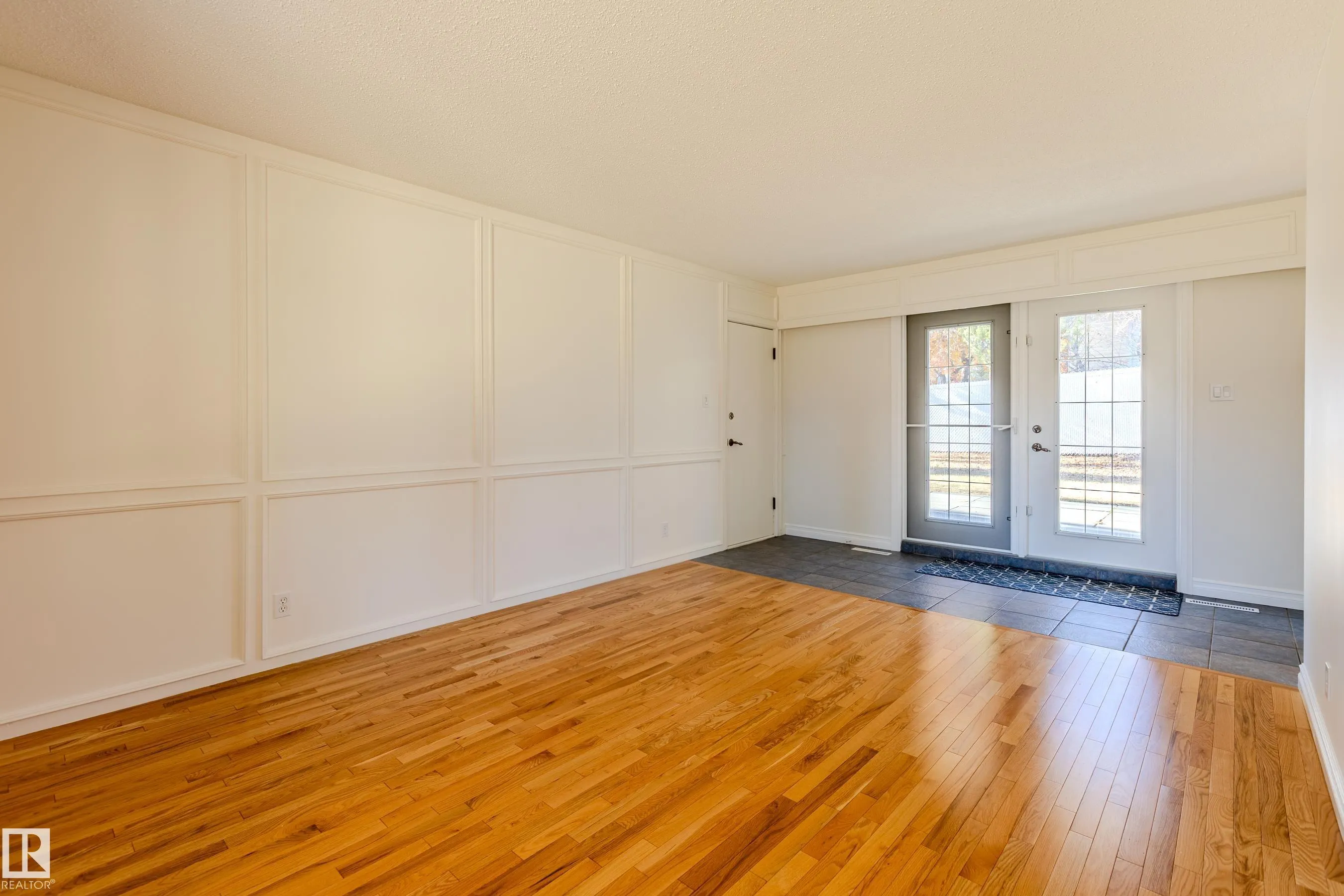 98 VALLEYVIEW Crescent