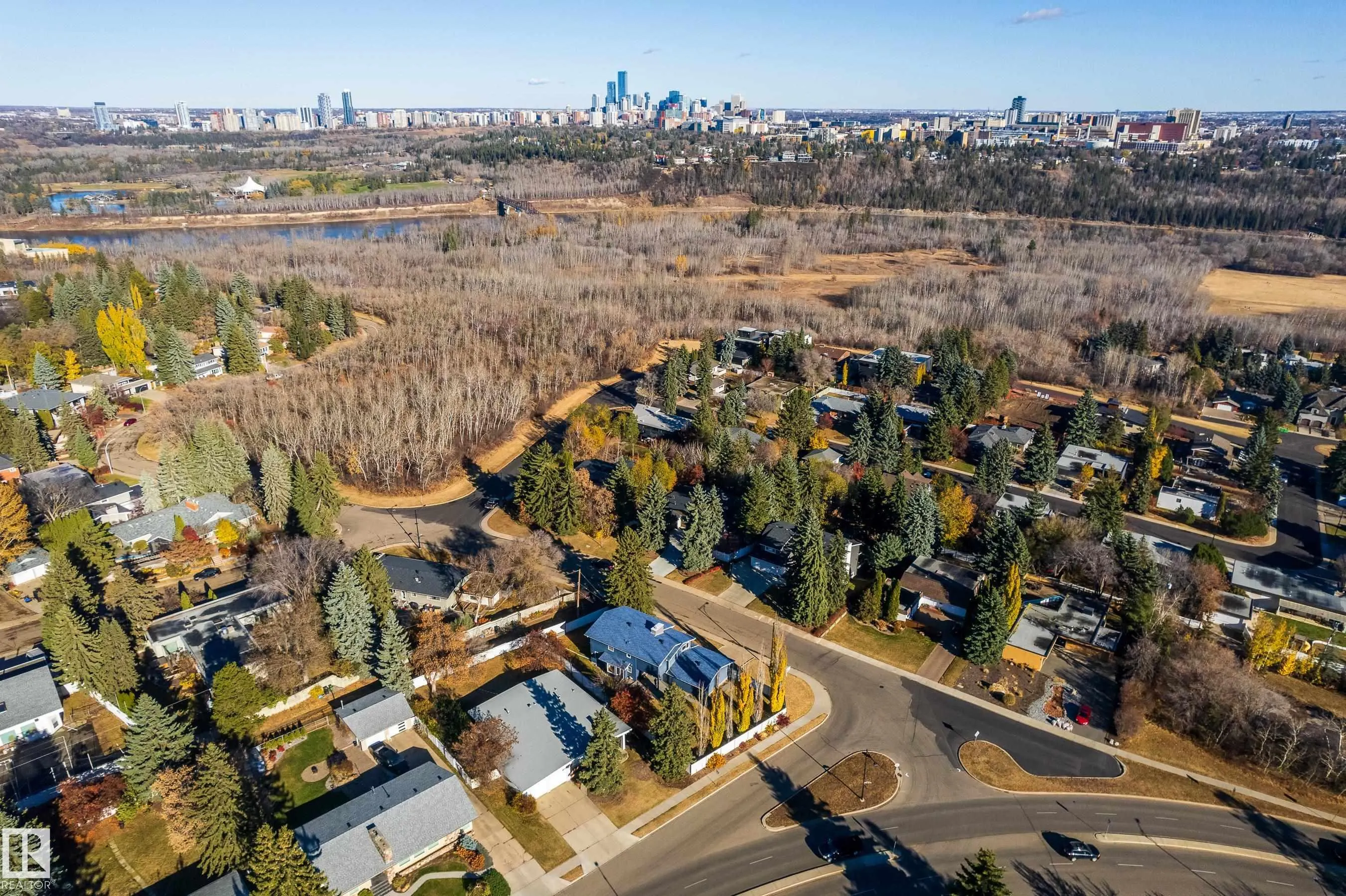 98 VALLEYVIEW Crescent