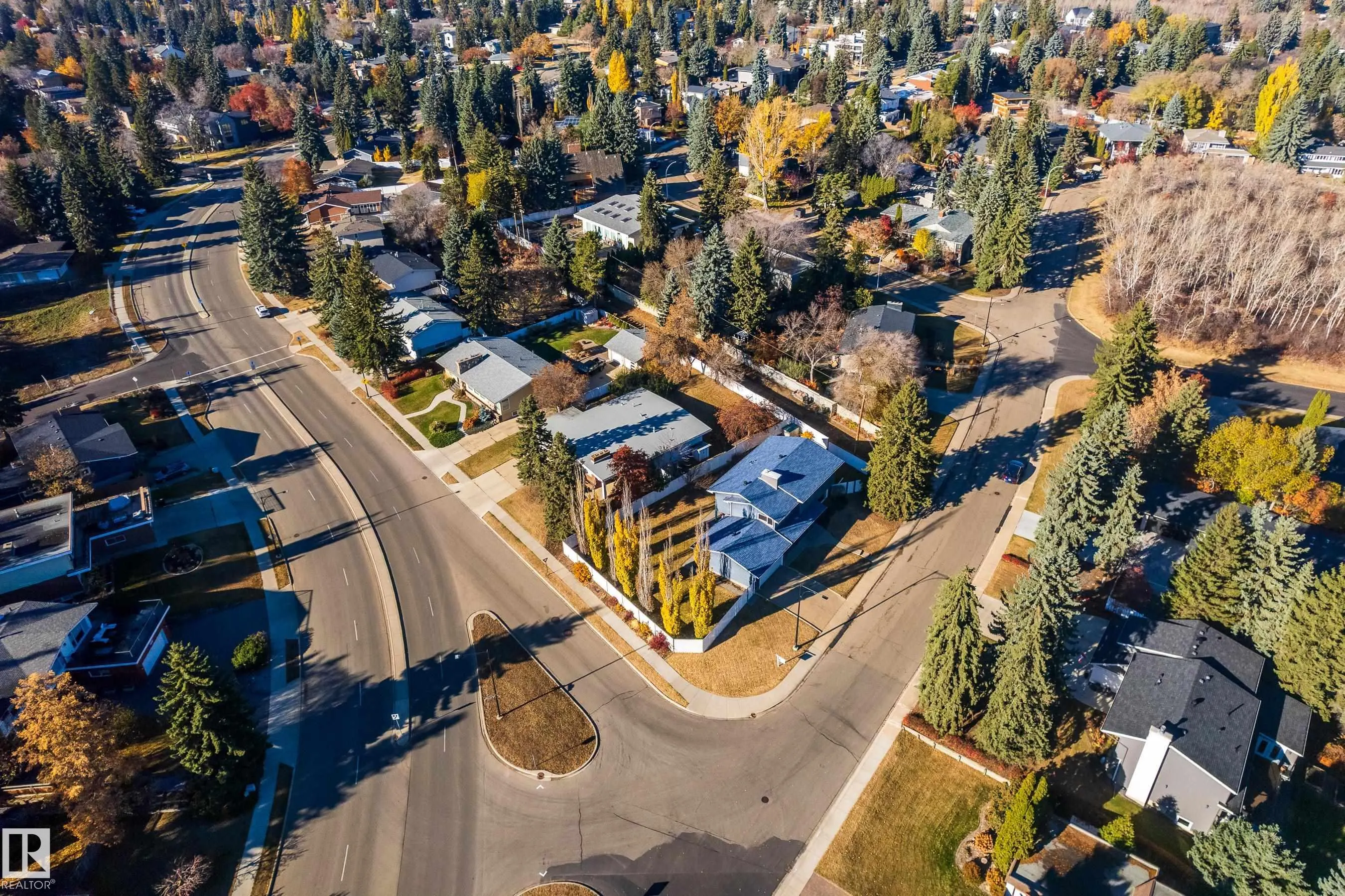 98 VALLEYVIEW Crescent