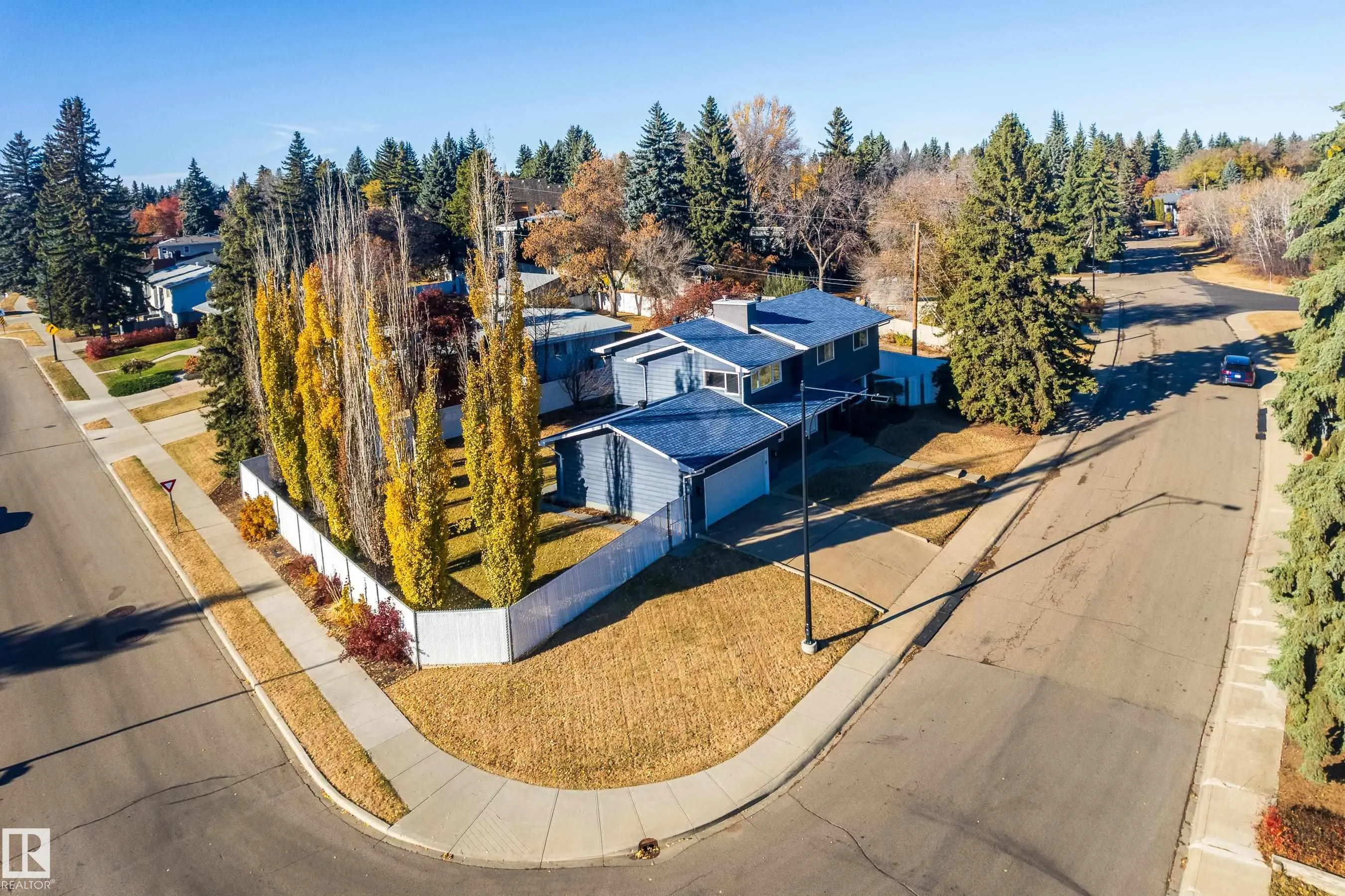 98 VALLEYVIEW Crescent