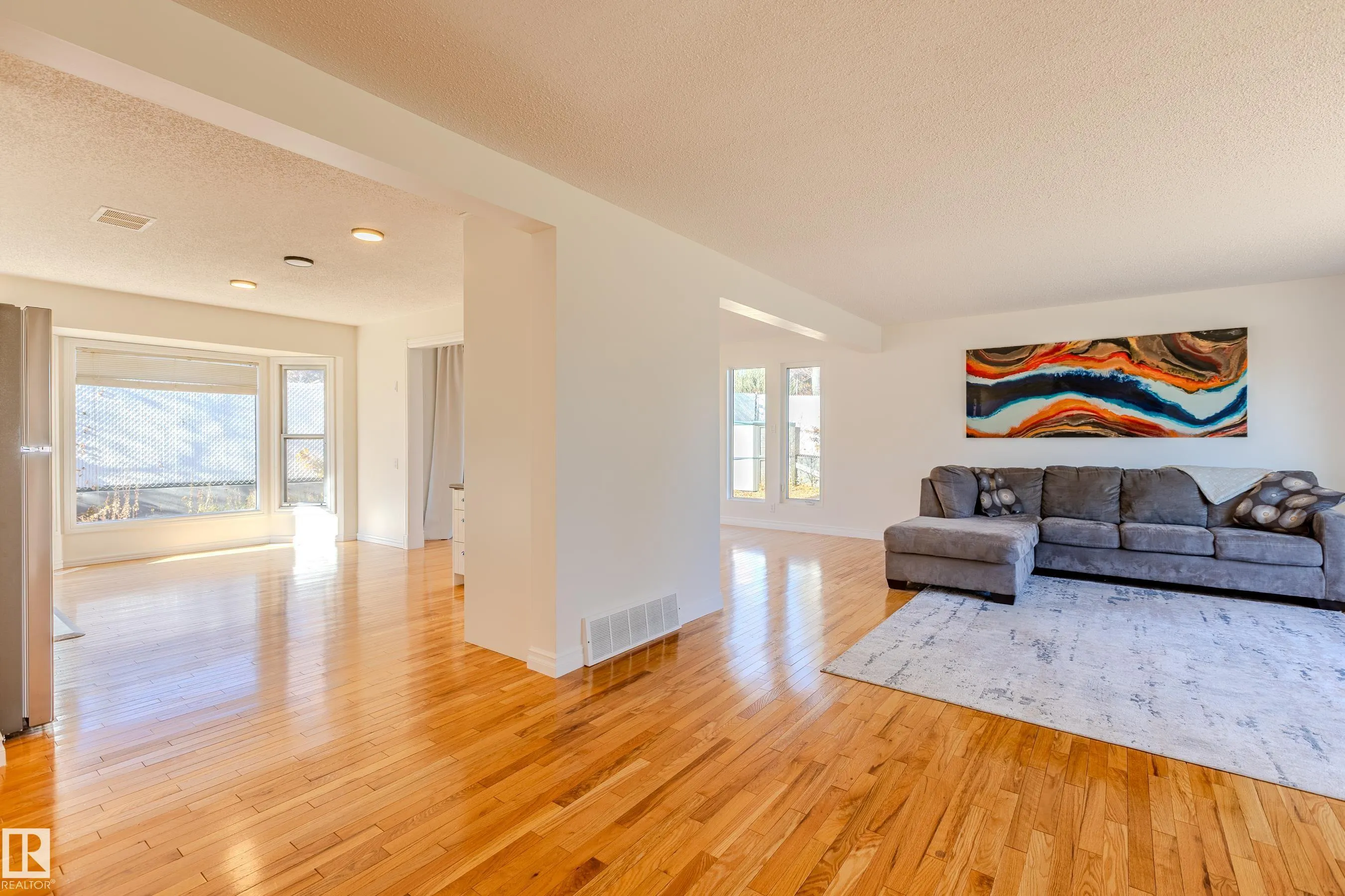 98 VALLEYVIEW Crescent