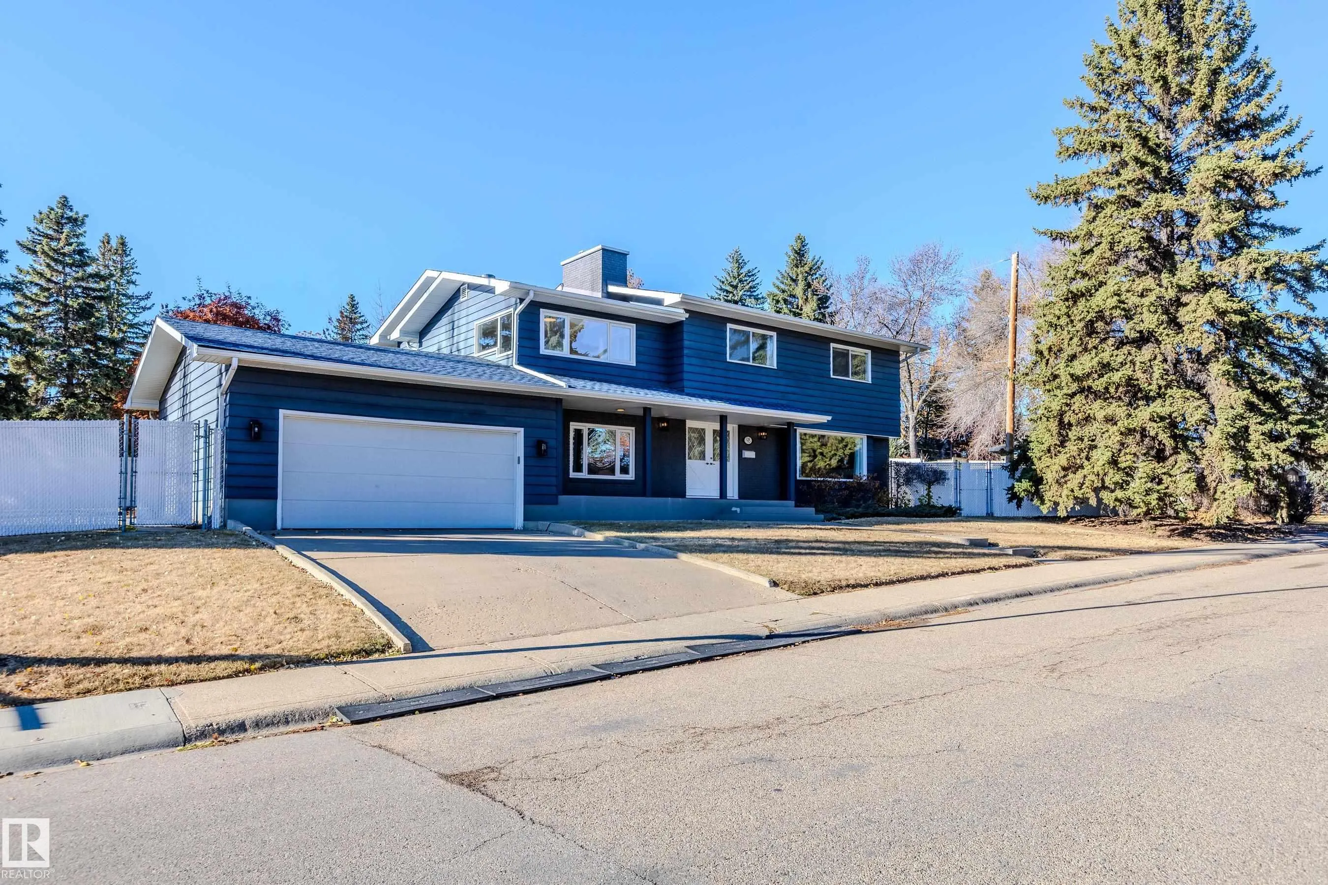 98 VALLEYVIEW Crescent