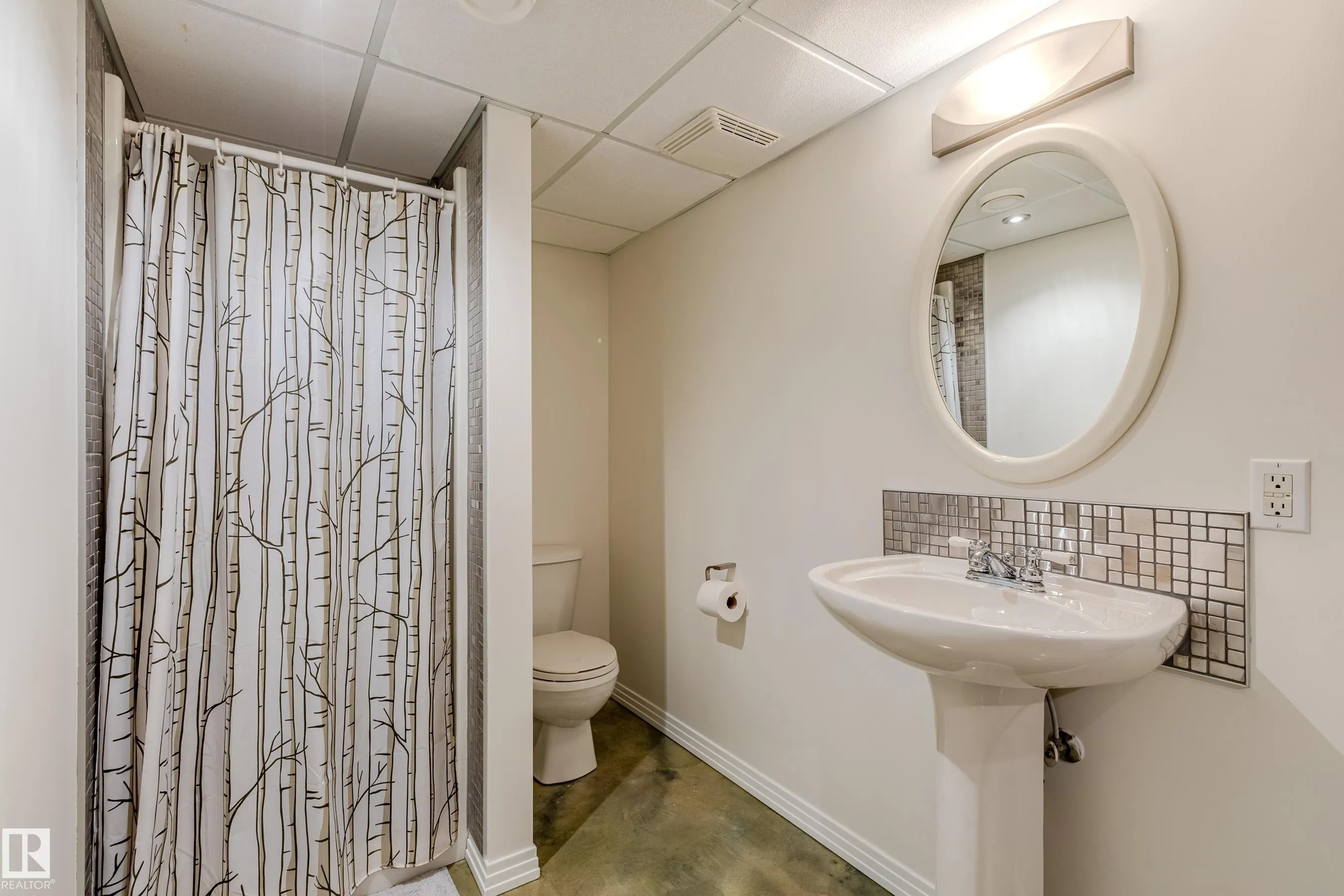 98 VALLEYVIEW Crescent