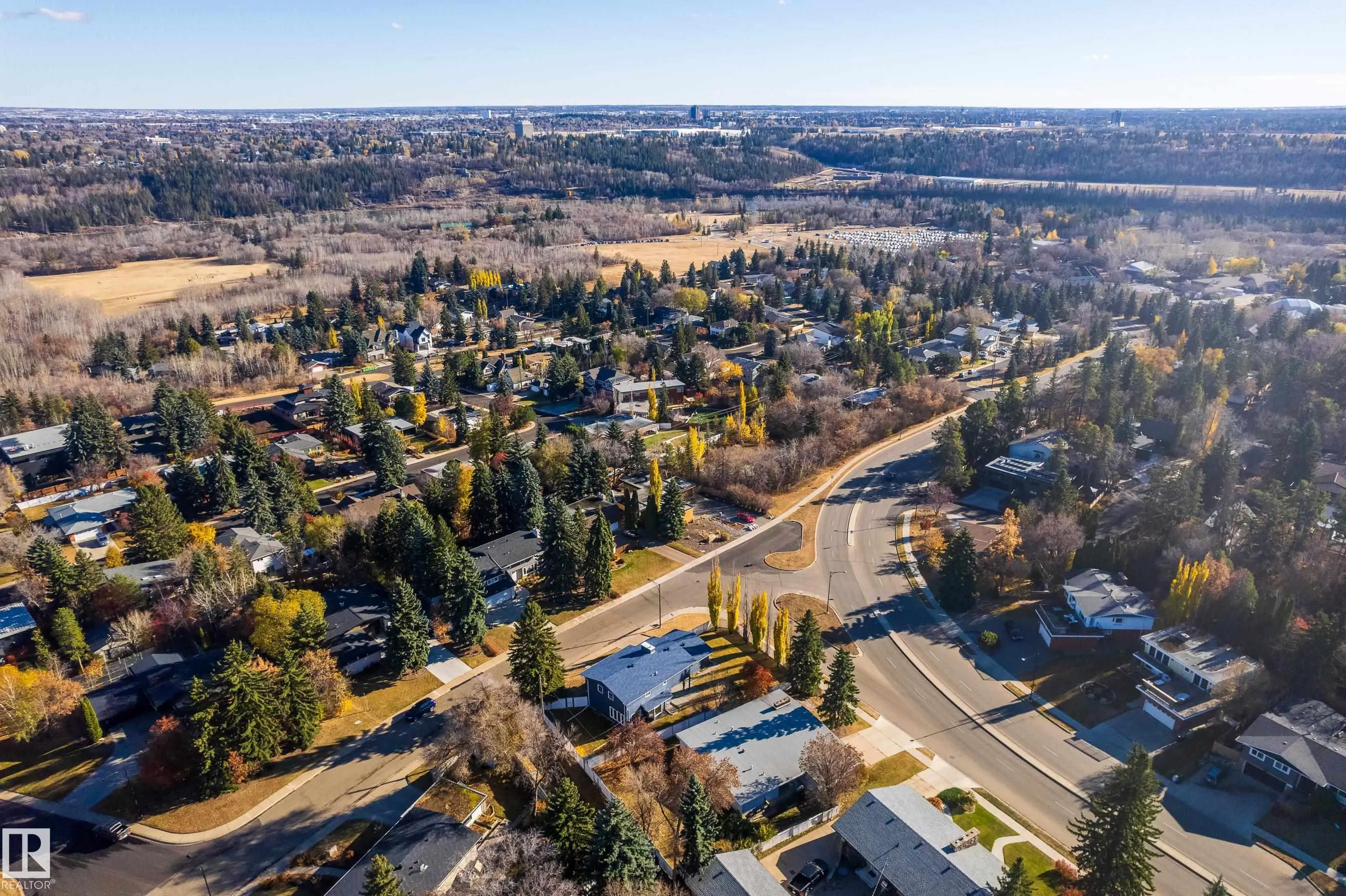 98 VALLEYVIEW Crescent