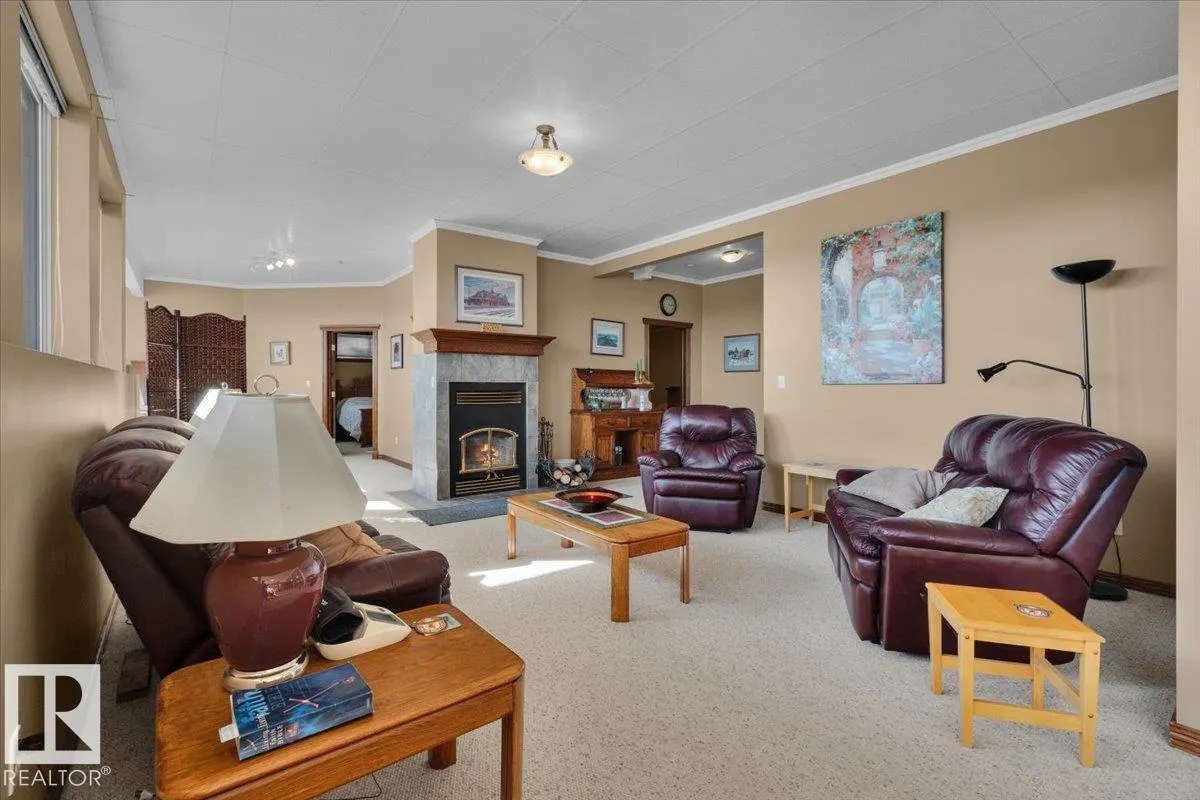 24703 MERIDIAN Street