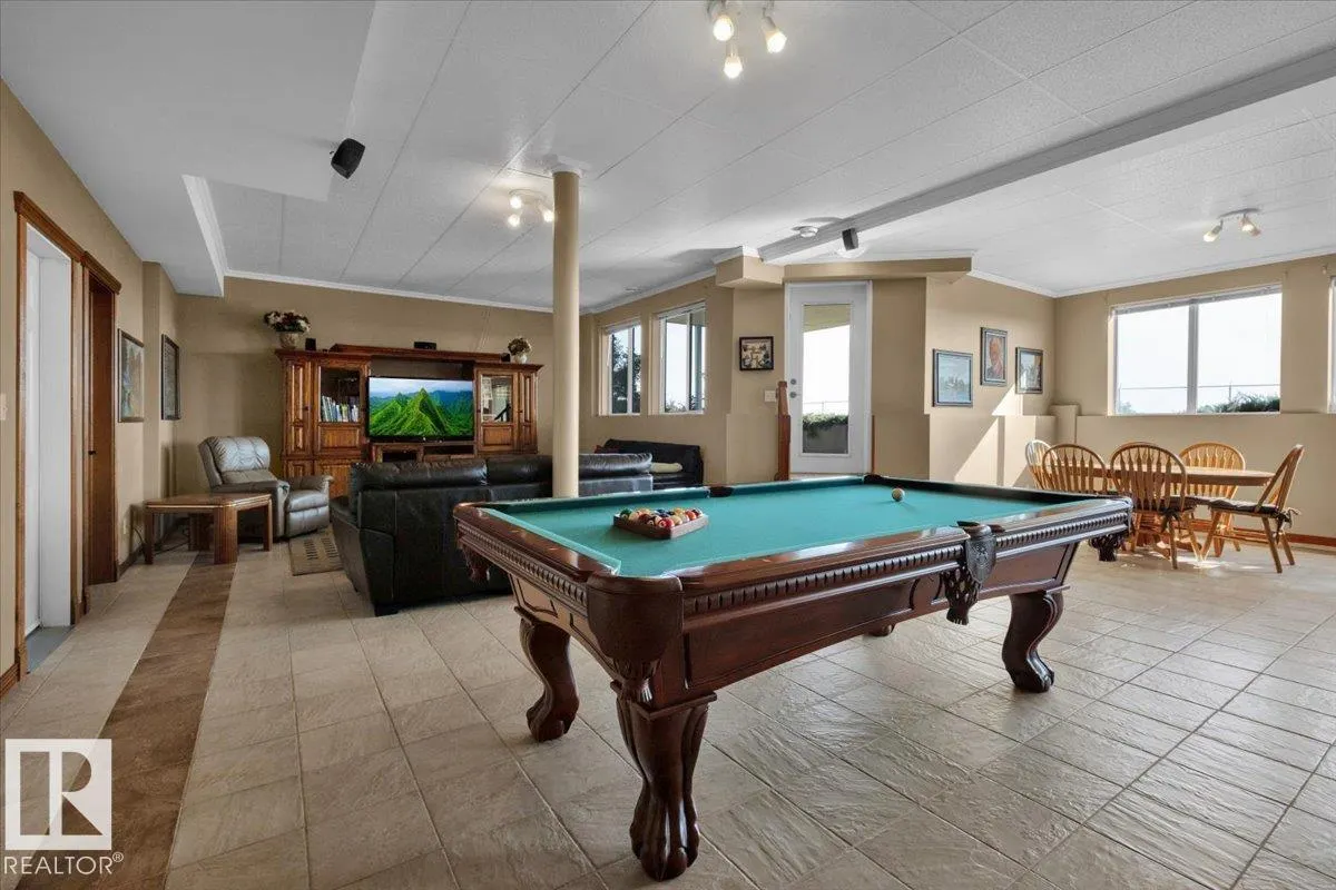 24703 MERIDIAN Street