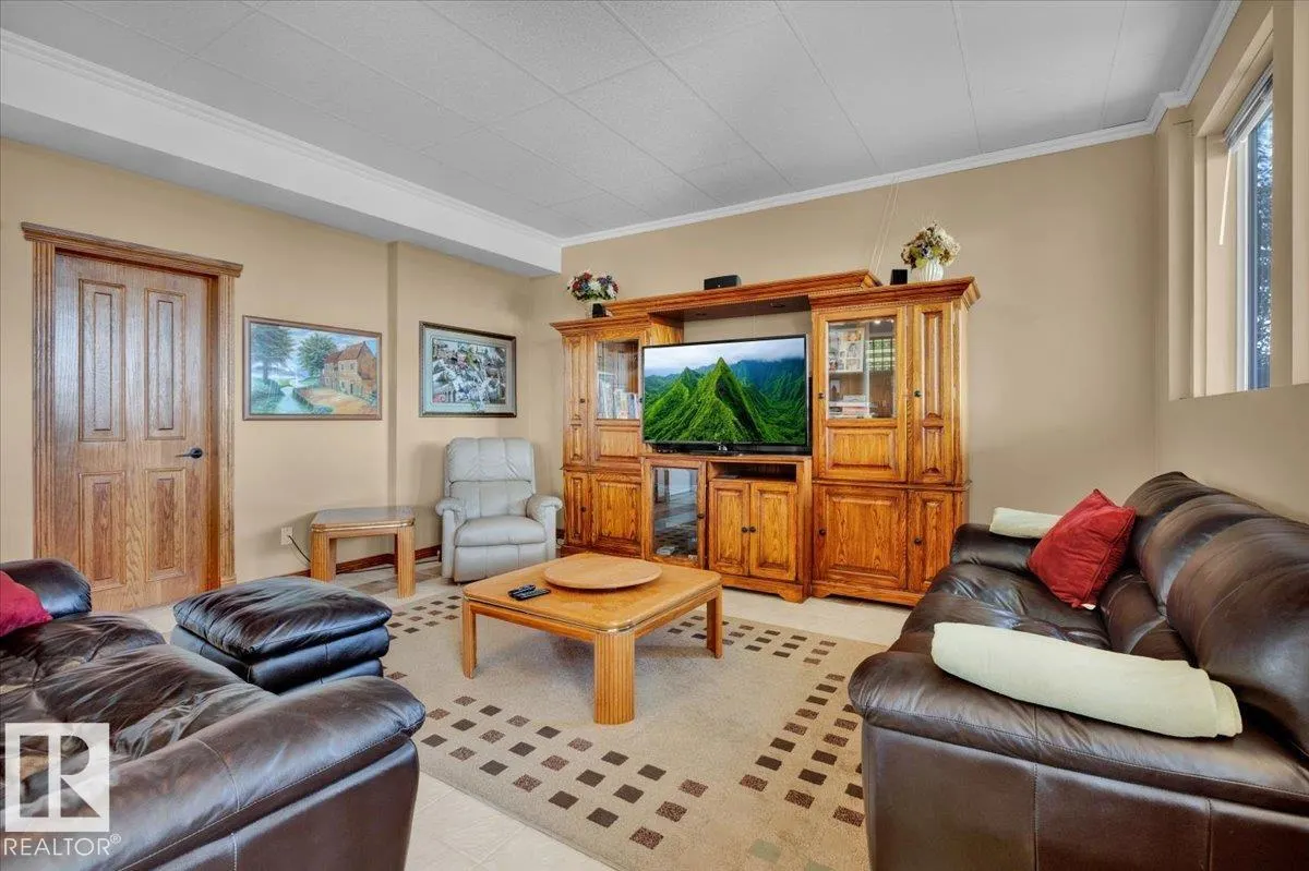 24703 MERIDIAN Street