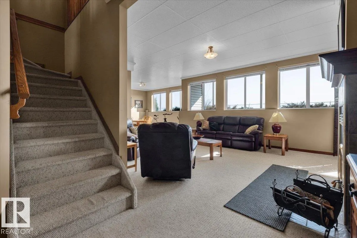 24703 MERIDIAN Street