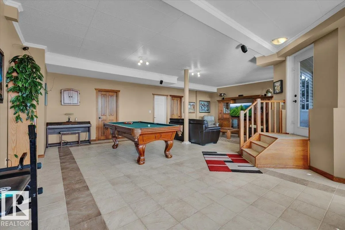 24703 MERIDIAN Street