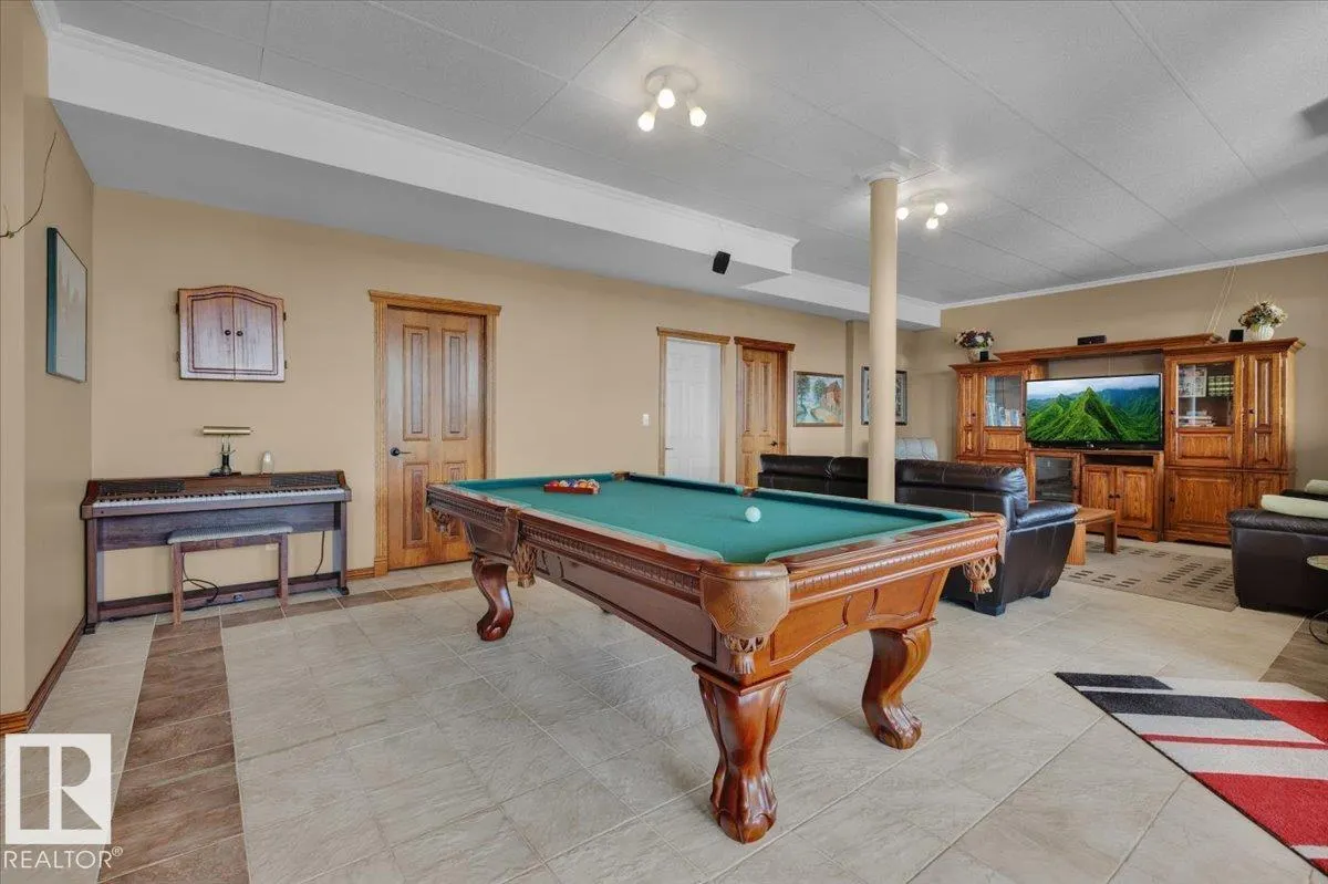 24703 MERIDIAN Street