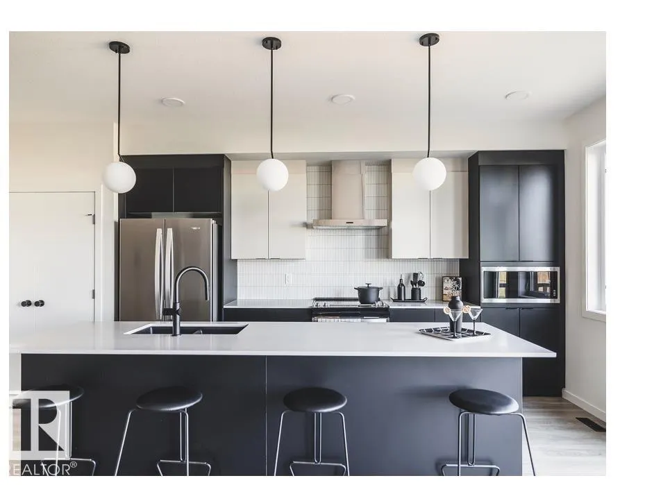 62 RIVERHILL Crescent