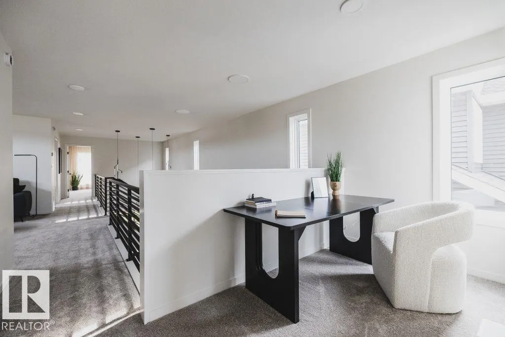 62 RIVERHILL Crescent