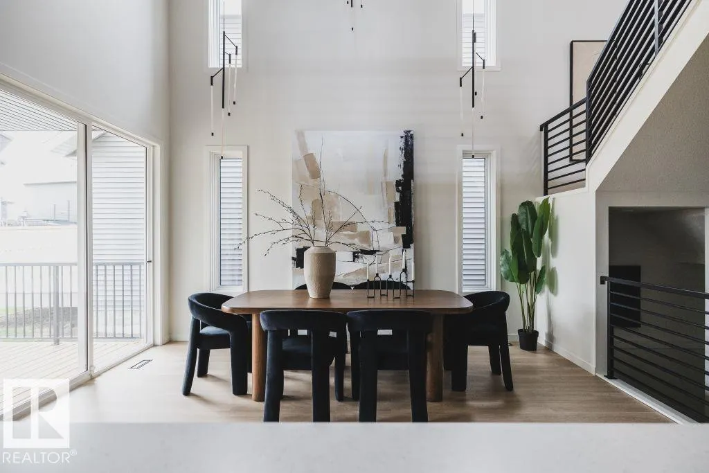 62 RIVERHILL Crescent