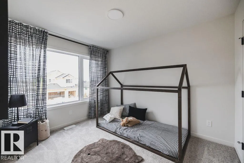 62 RIVERHILL Crescent