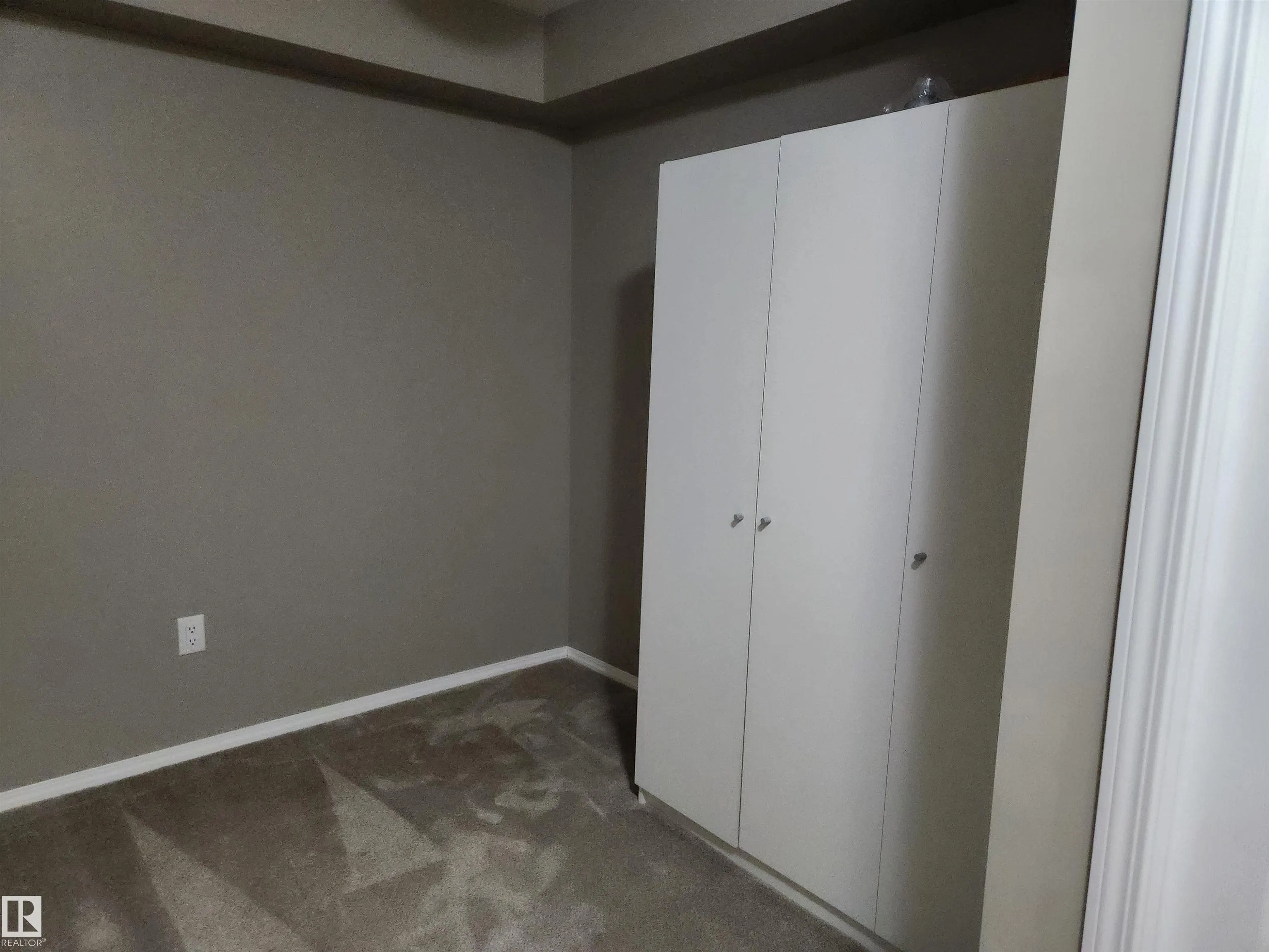 42 Summerwood Boulevard