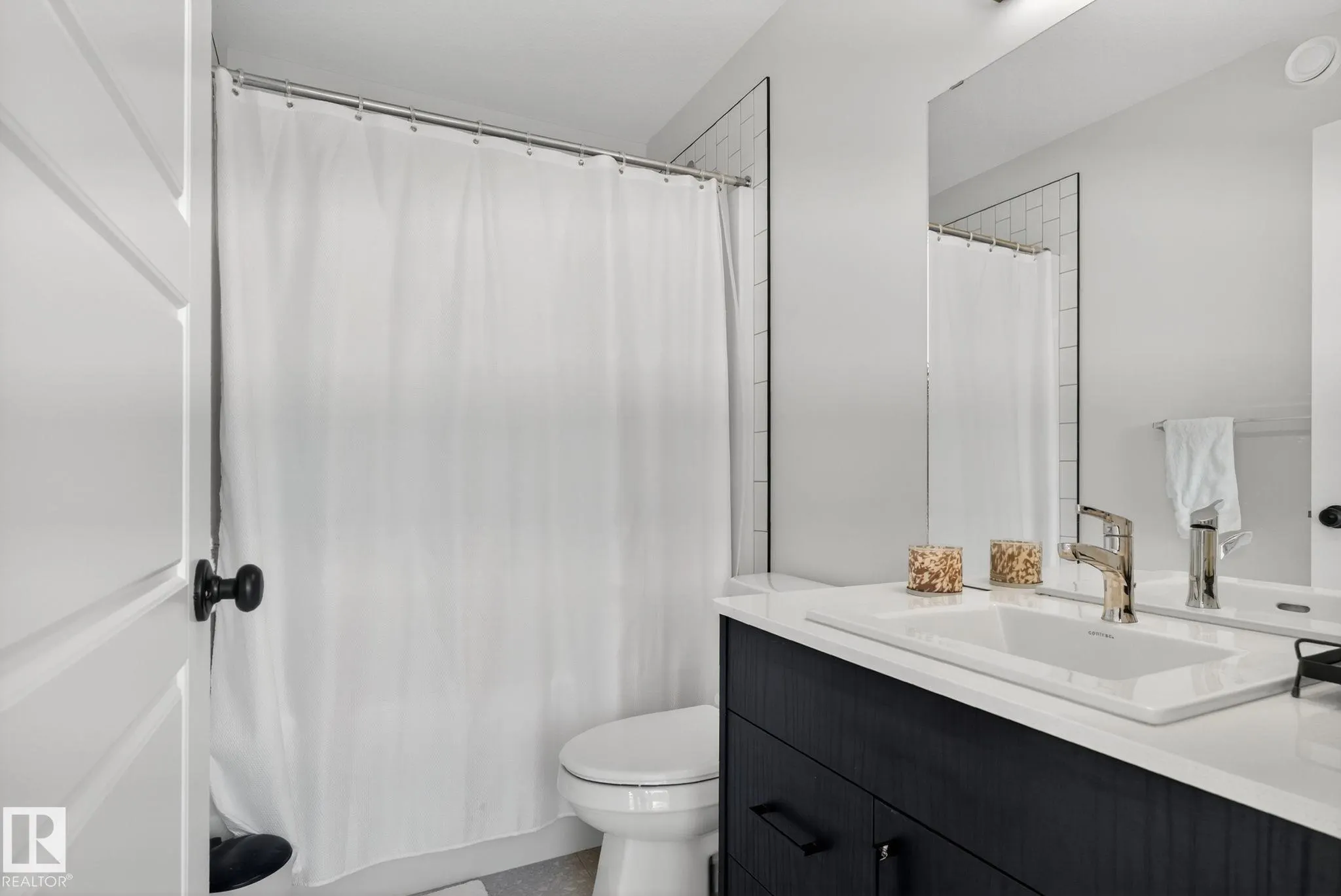 382 CRYSTALLINA NERA Drive