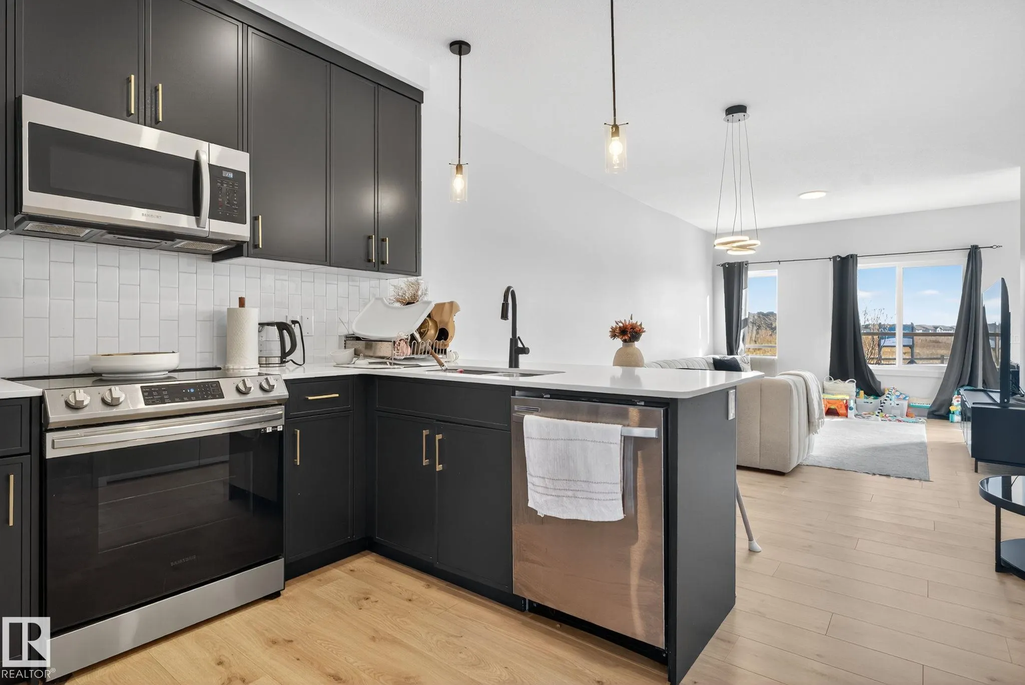 382 CRYSTALLINA NERA Drive